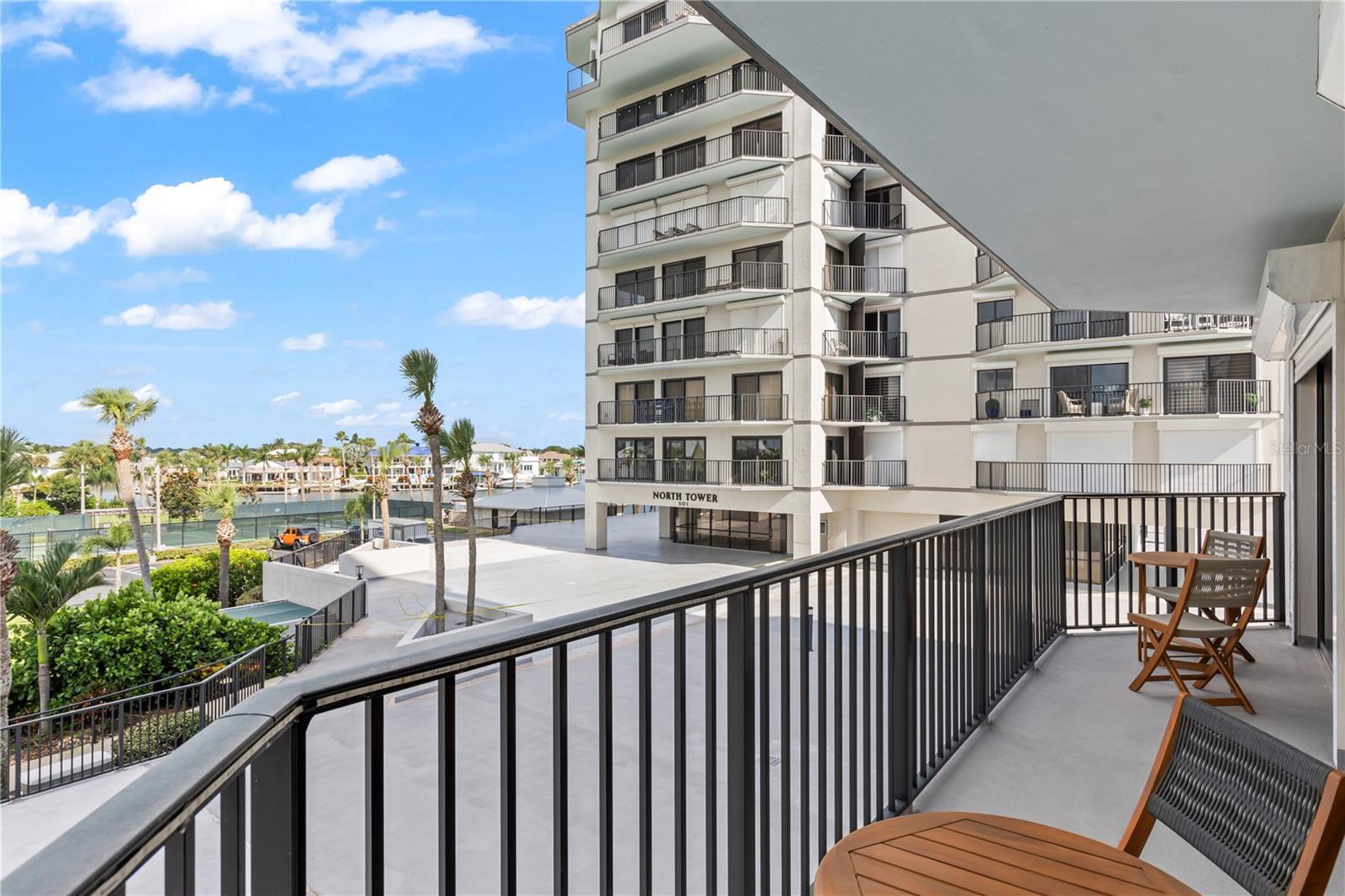 DIAMOND HEAD POINT CONDO - Residential