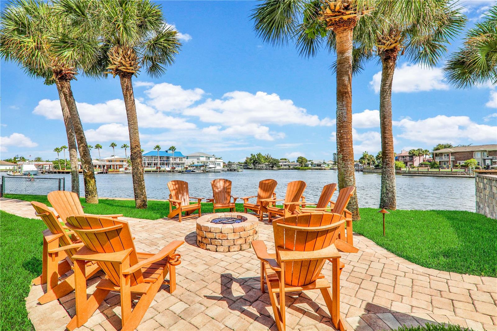 DIAMOND HEAD POINT CONDO - Residential