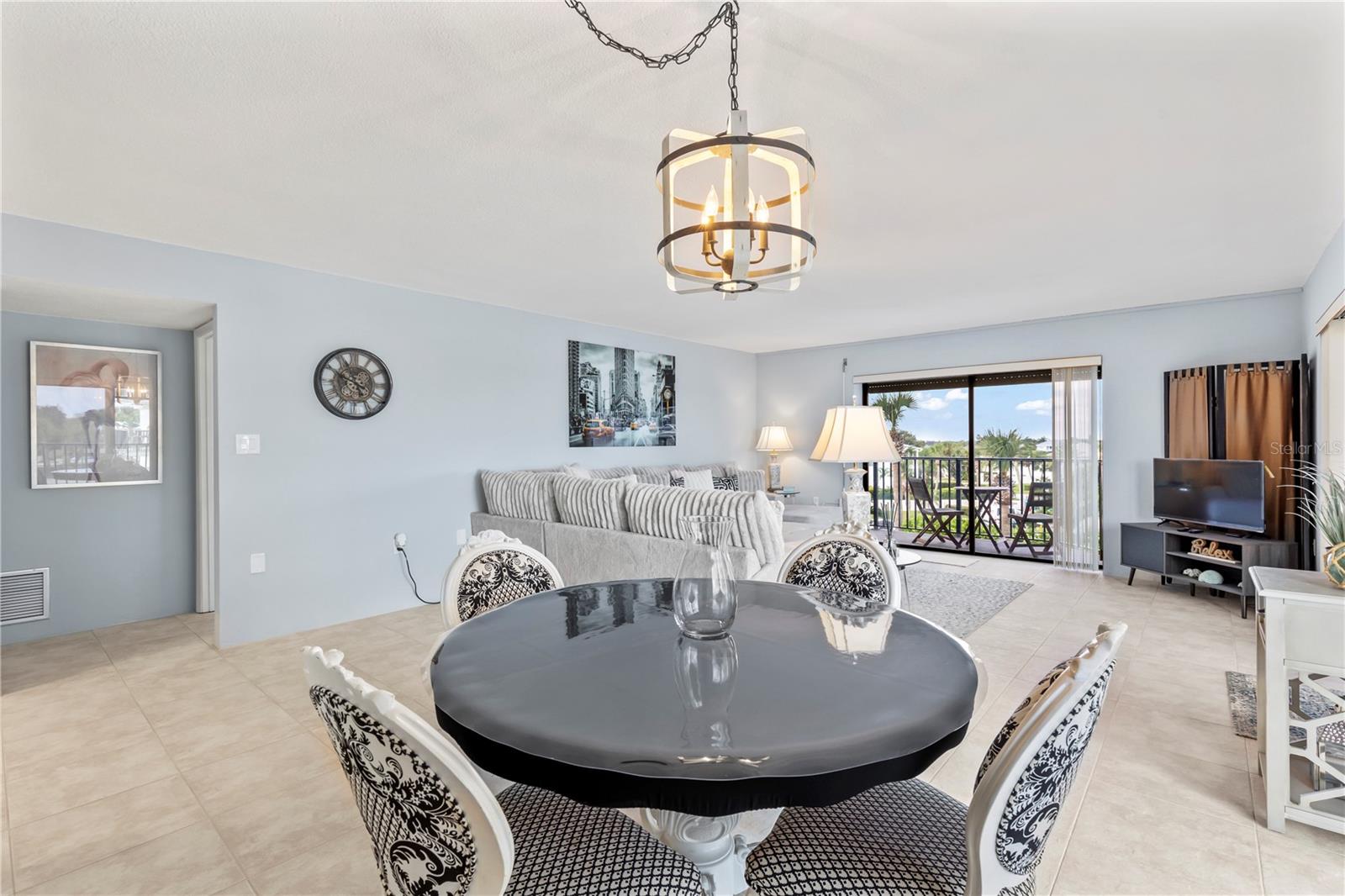 DIAMOND HEAD POINT CONDO - Residential