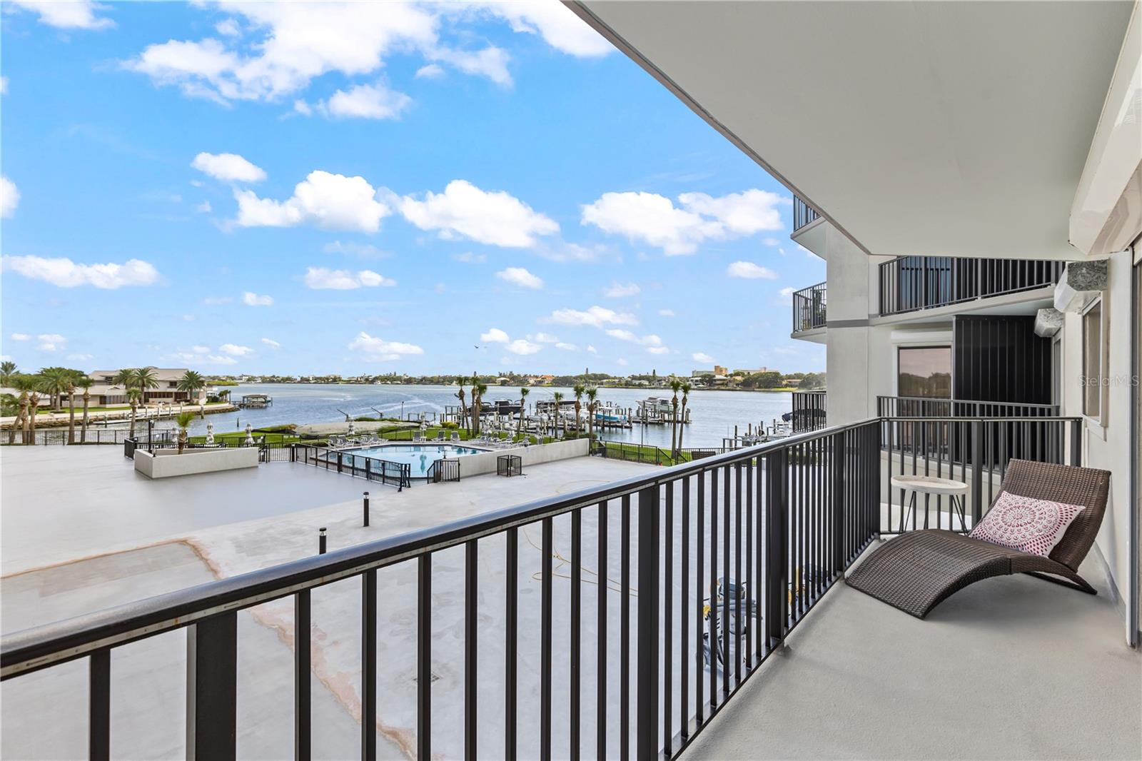 DIAMOND HEAD POINT CONDO - Residential