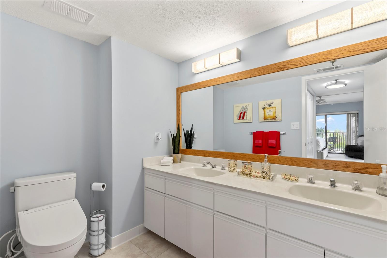 DIAMOND HEAD POINT CONDO - Residential