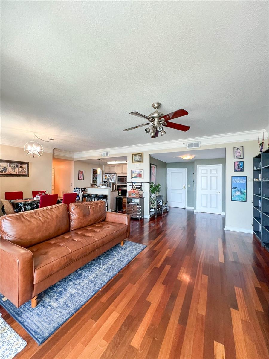 345 BAYSHORE BOULEVARD 1807
