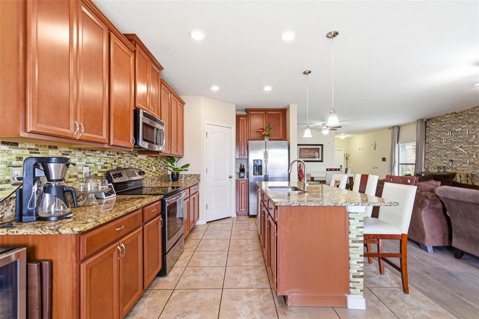 BELMONT PH 1C-1 PT REP - Residential Lease