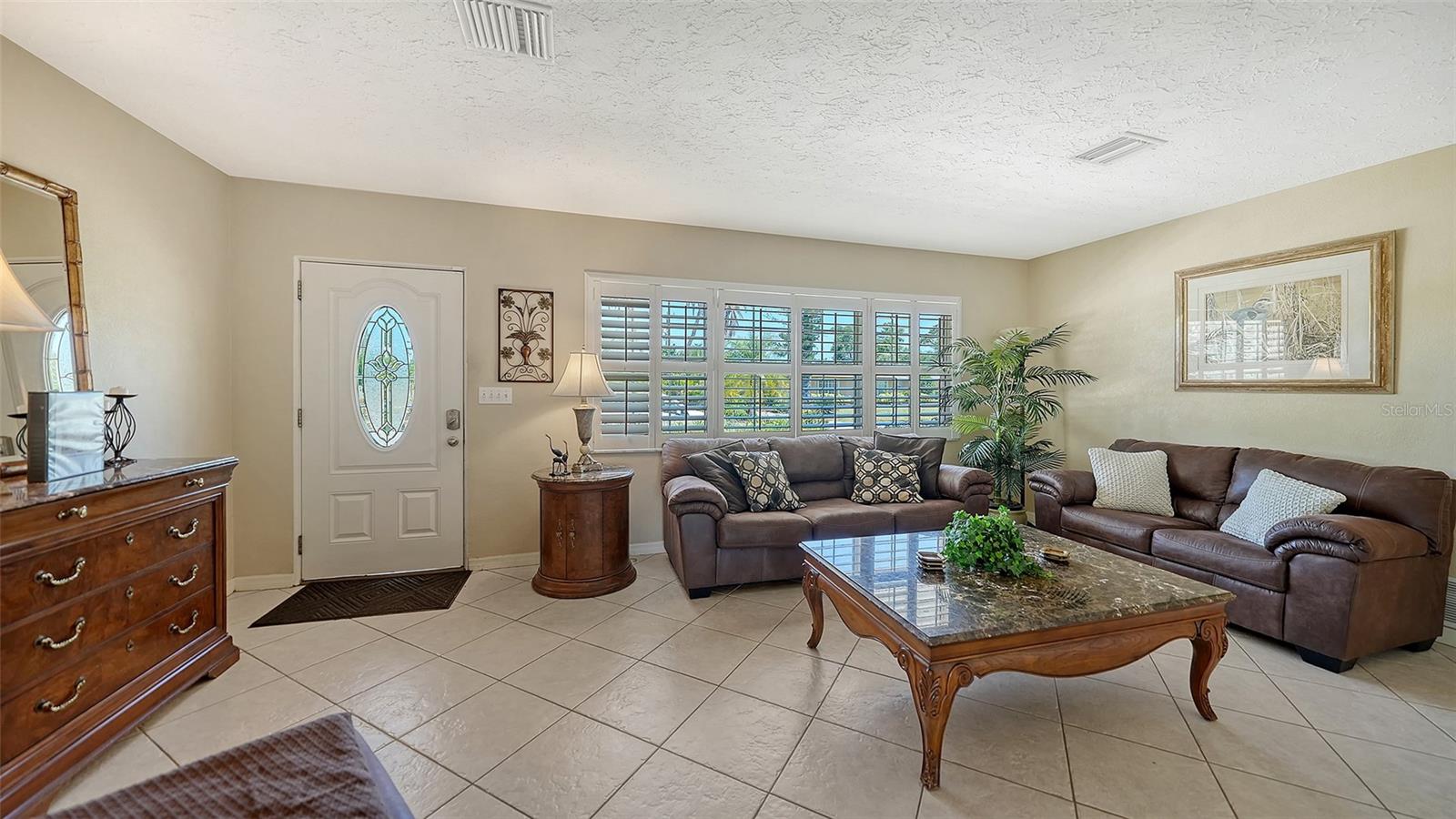 SOUTH GATE - Residential