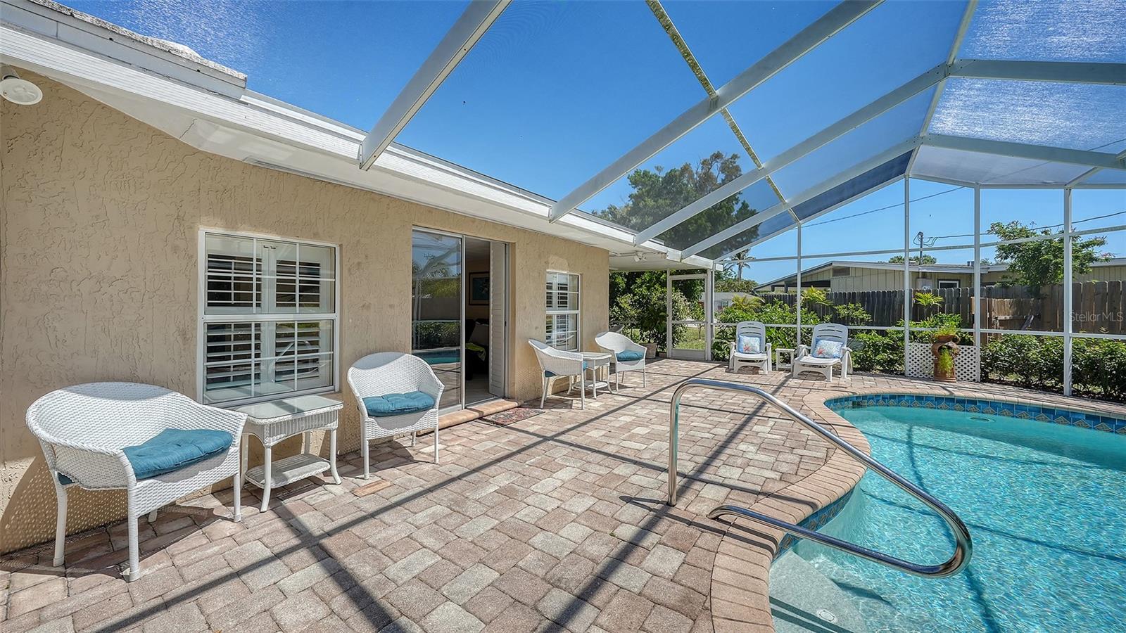 SOUTH GATE - Residential
