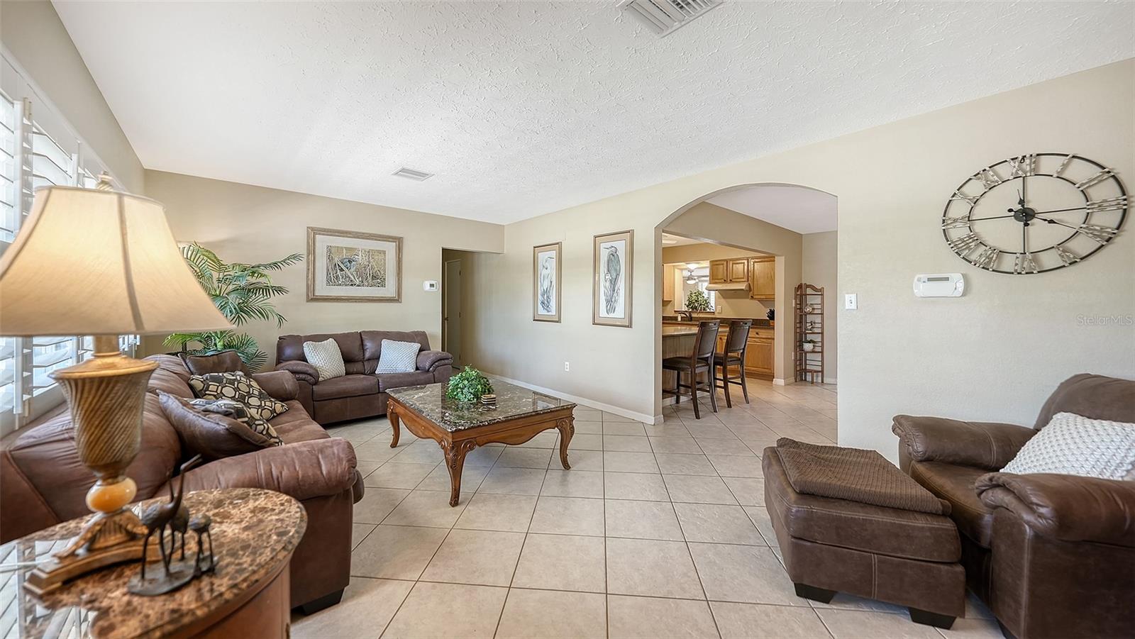 SOUTH GATE - Residential