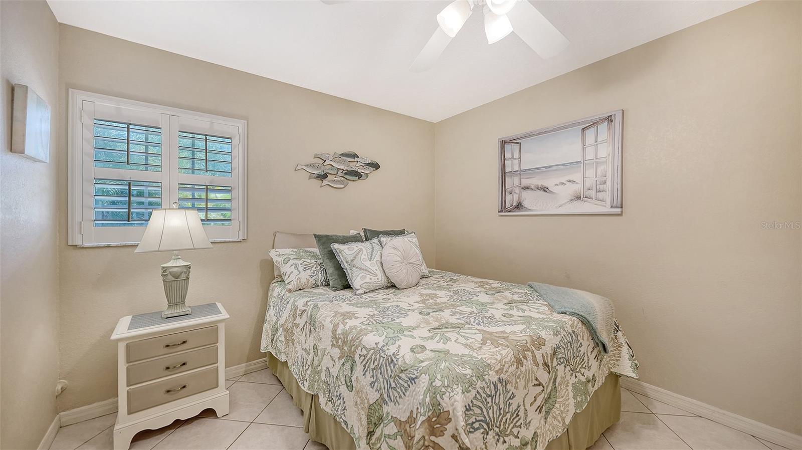 SOUTH GATE - Residential
