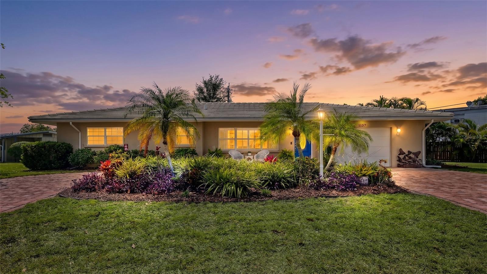 SOUTH GATE - Residential