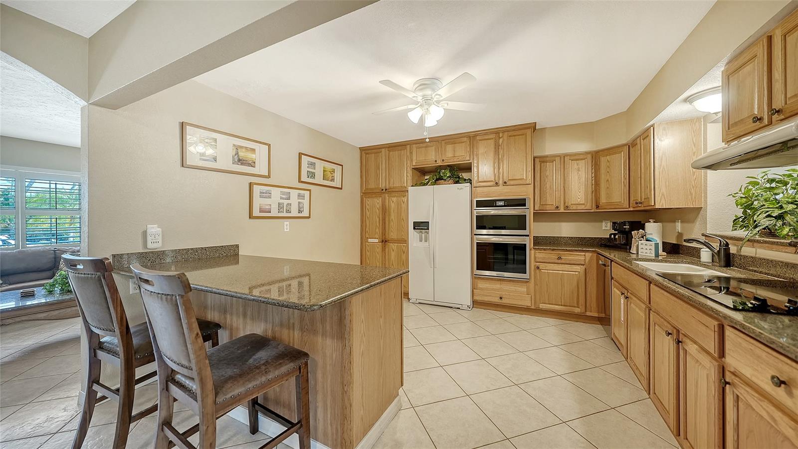 SOUTH GATE - Residential