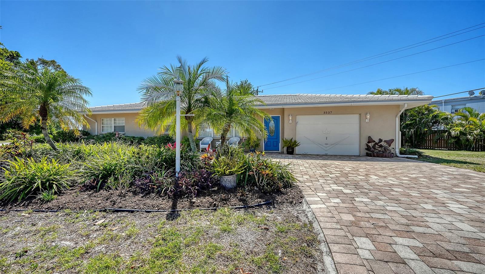 SOUTH GATE - Residential