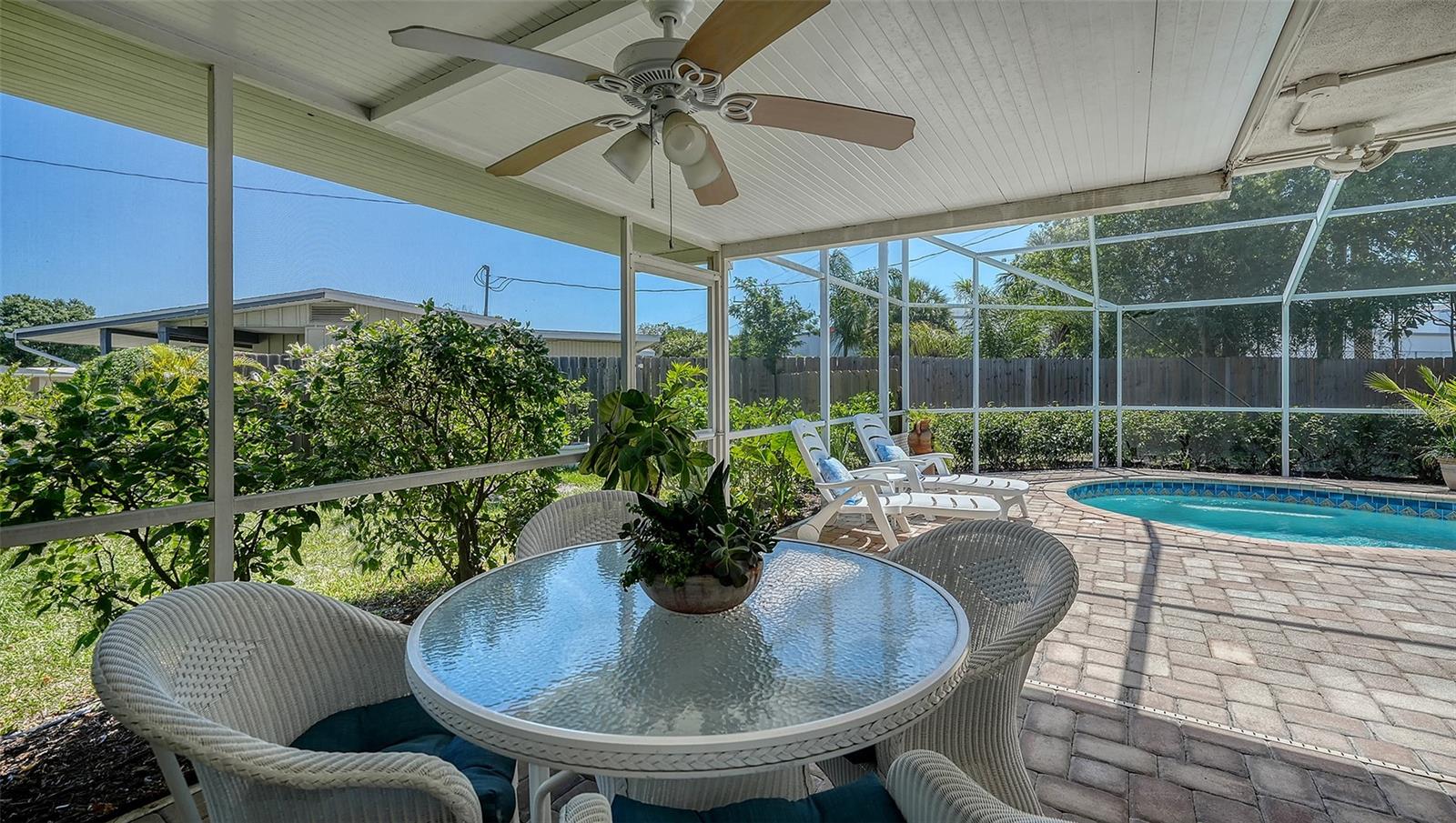 SOUTH GATE - Residential