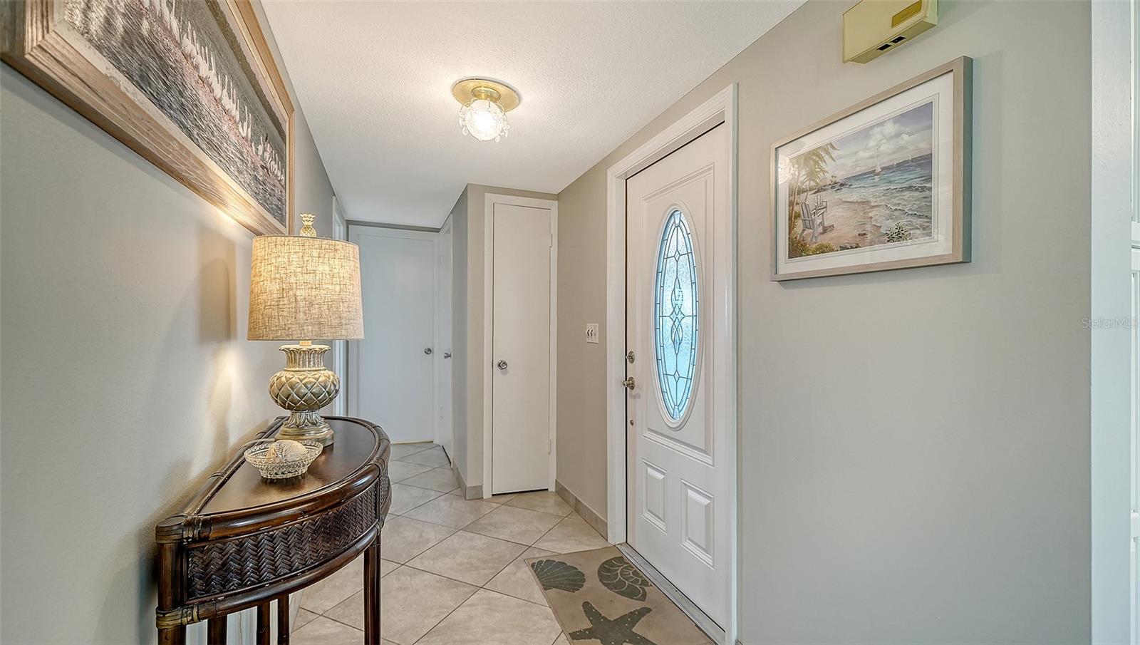 STRATHMORE RIVERSIDE I - Residential Lease