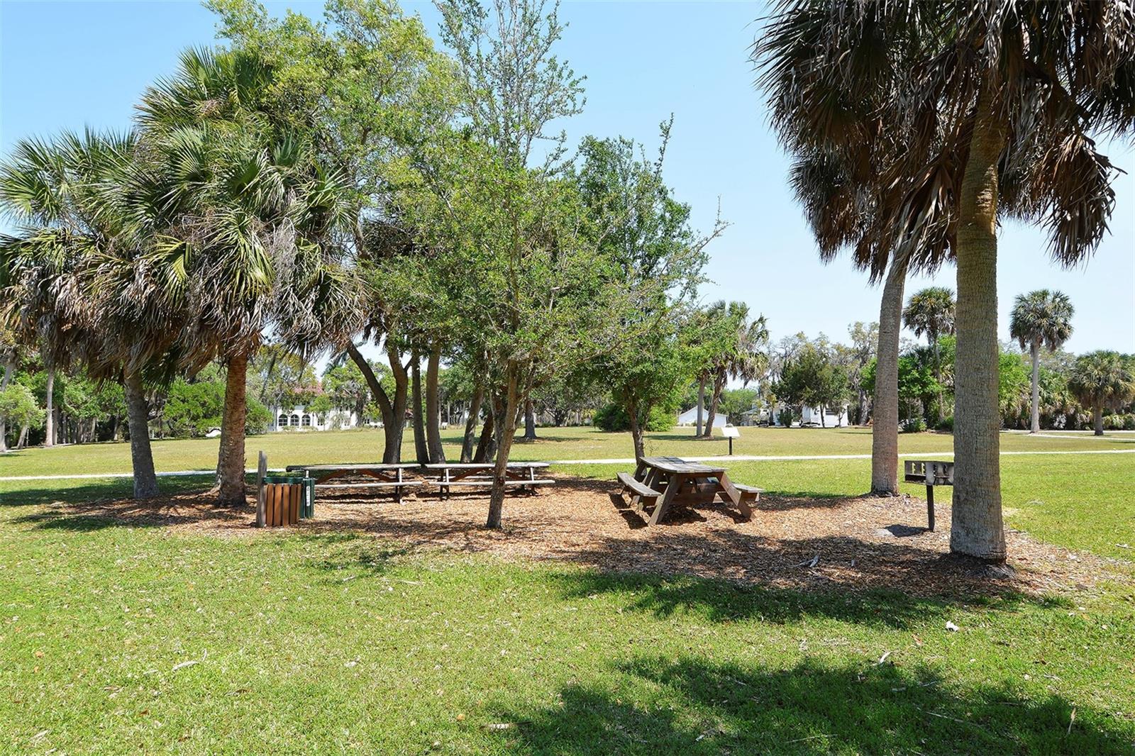 STRATHMORE RIVERSIDE I - Residential Lease