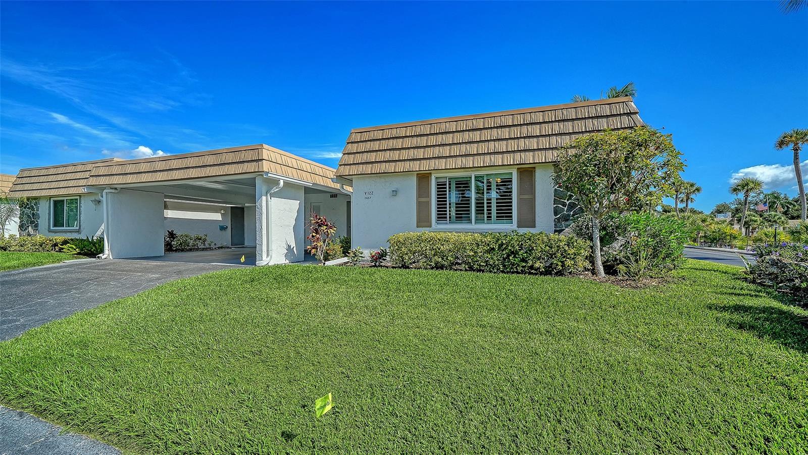 STRATHMORE RIVERSIDE I - Residential Lease