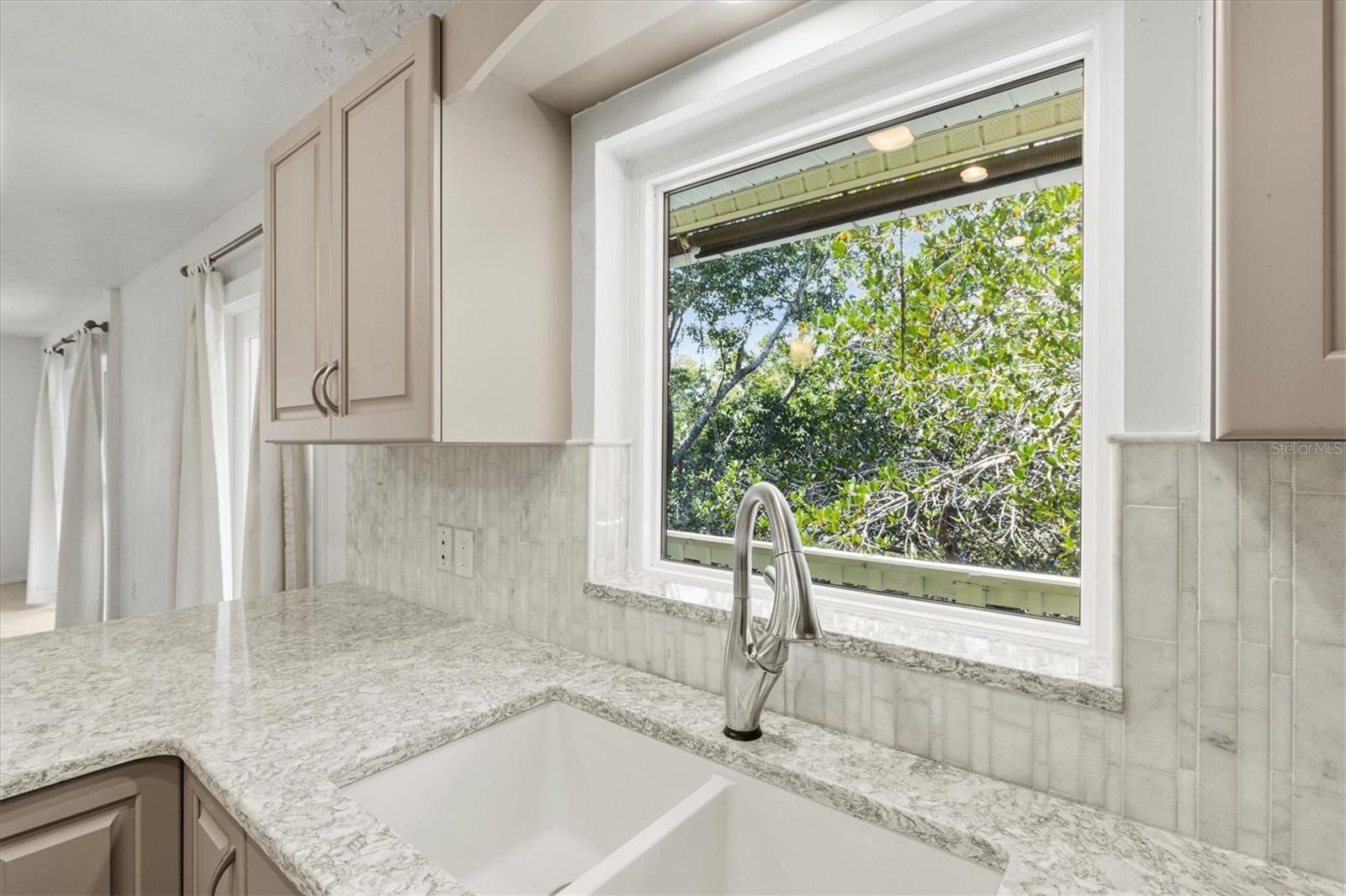 PHILLIPPI SHORES - Residential