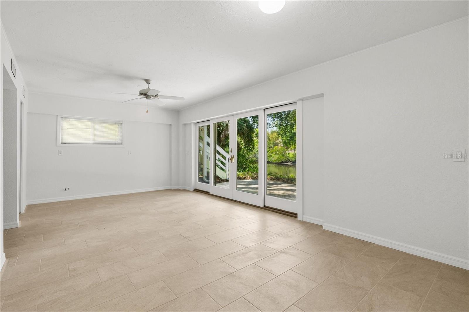 PHILLIPPI SHORES - Residential