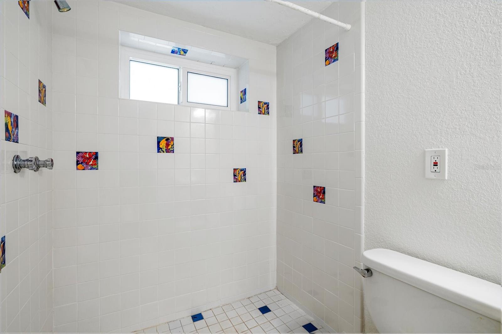 PHILLIPPI SHORES - Residential