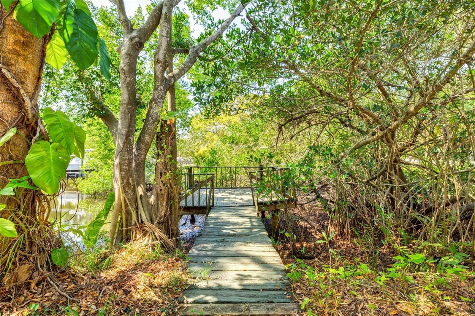 PHILLIPPI SHORES - Residential