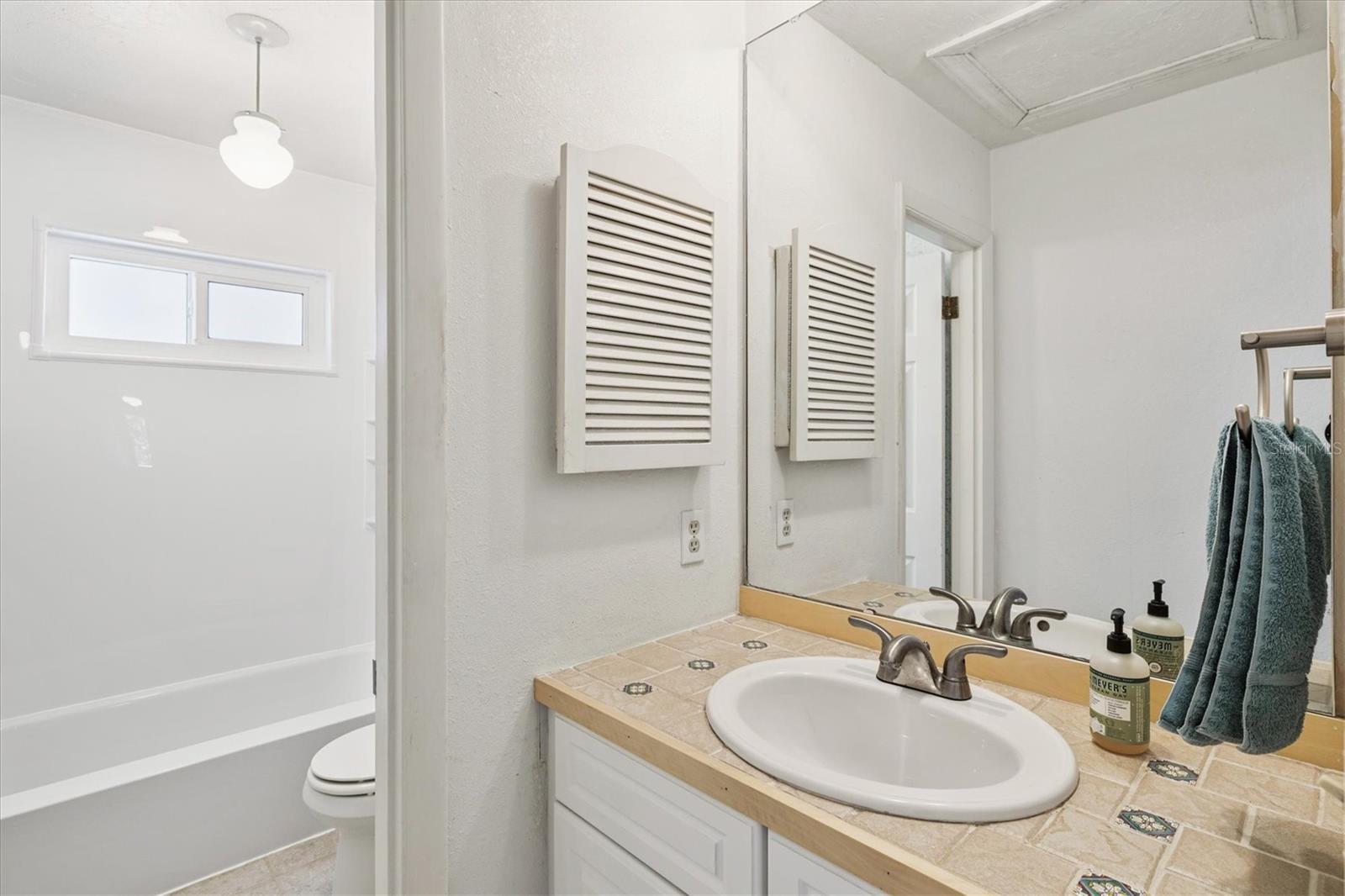 PHILLIPPI SHORES - Residential