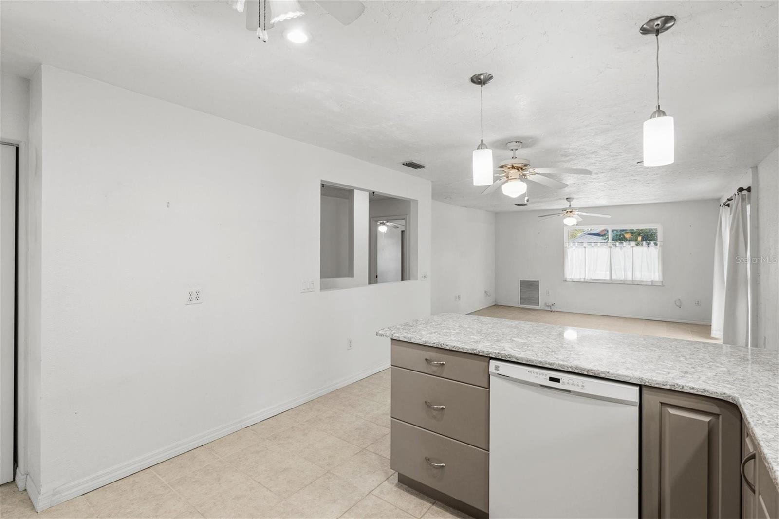 PHILLIPPI SHORES - Residential