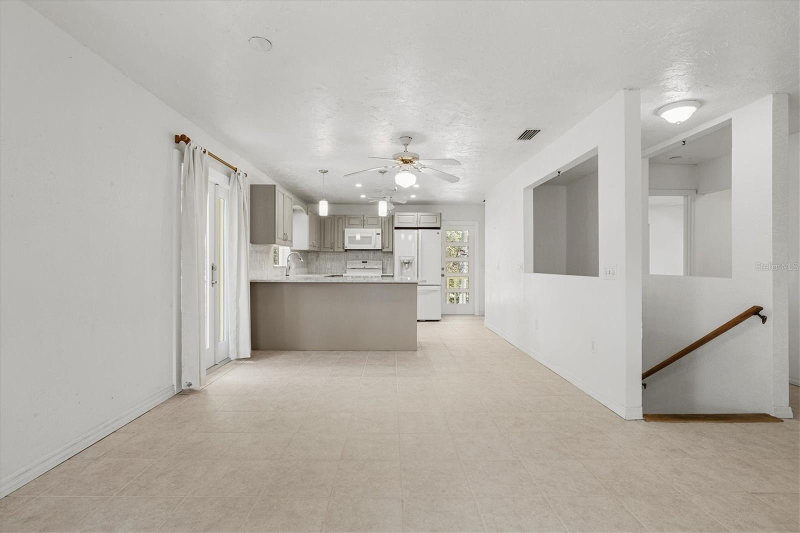 PHILLIPPI SHORES - Residential