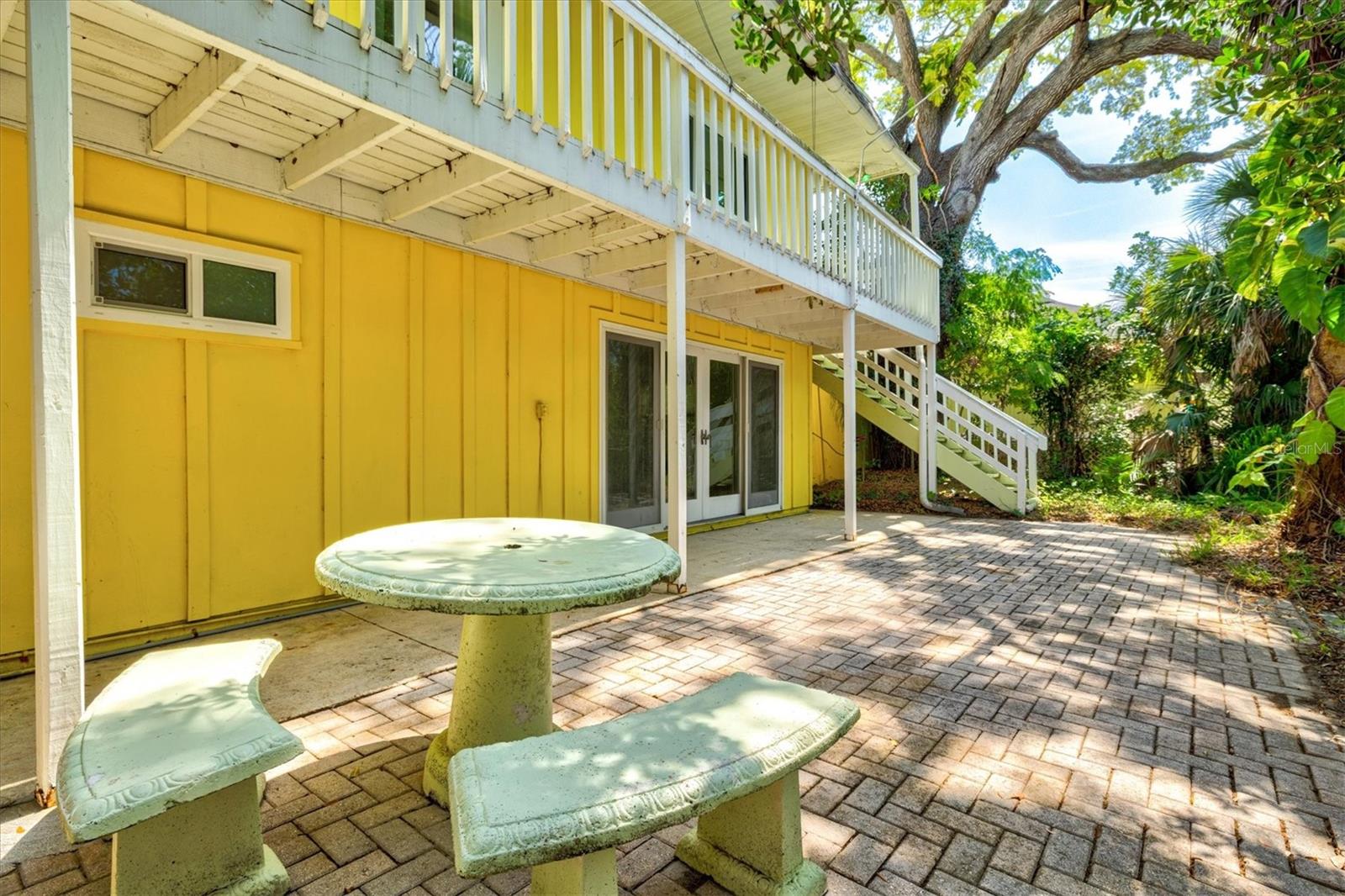 PHILLIPPI SHORES - Residential