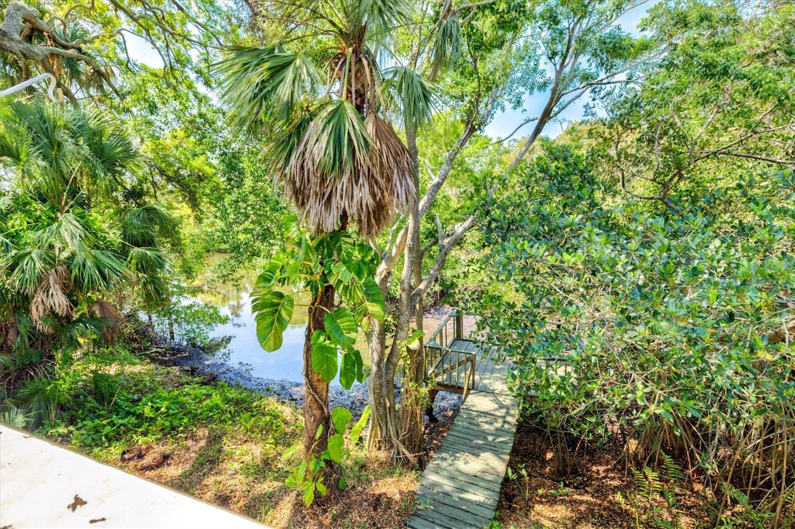 PHILLIPPI SHORES - Residential