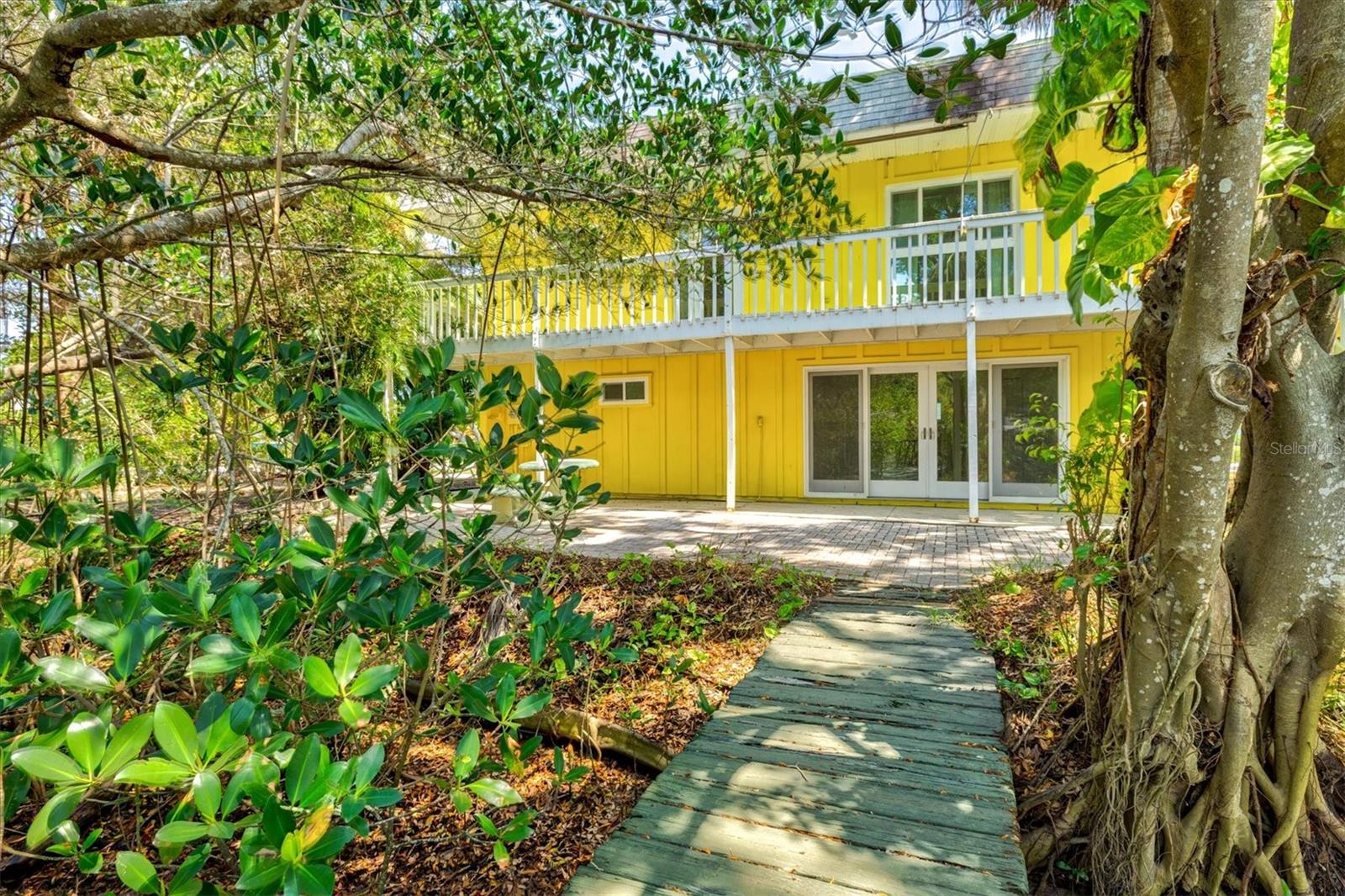 PHILLIPPI SHORES - Residential