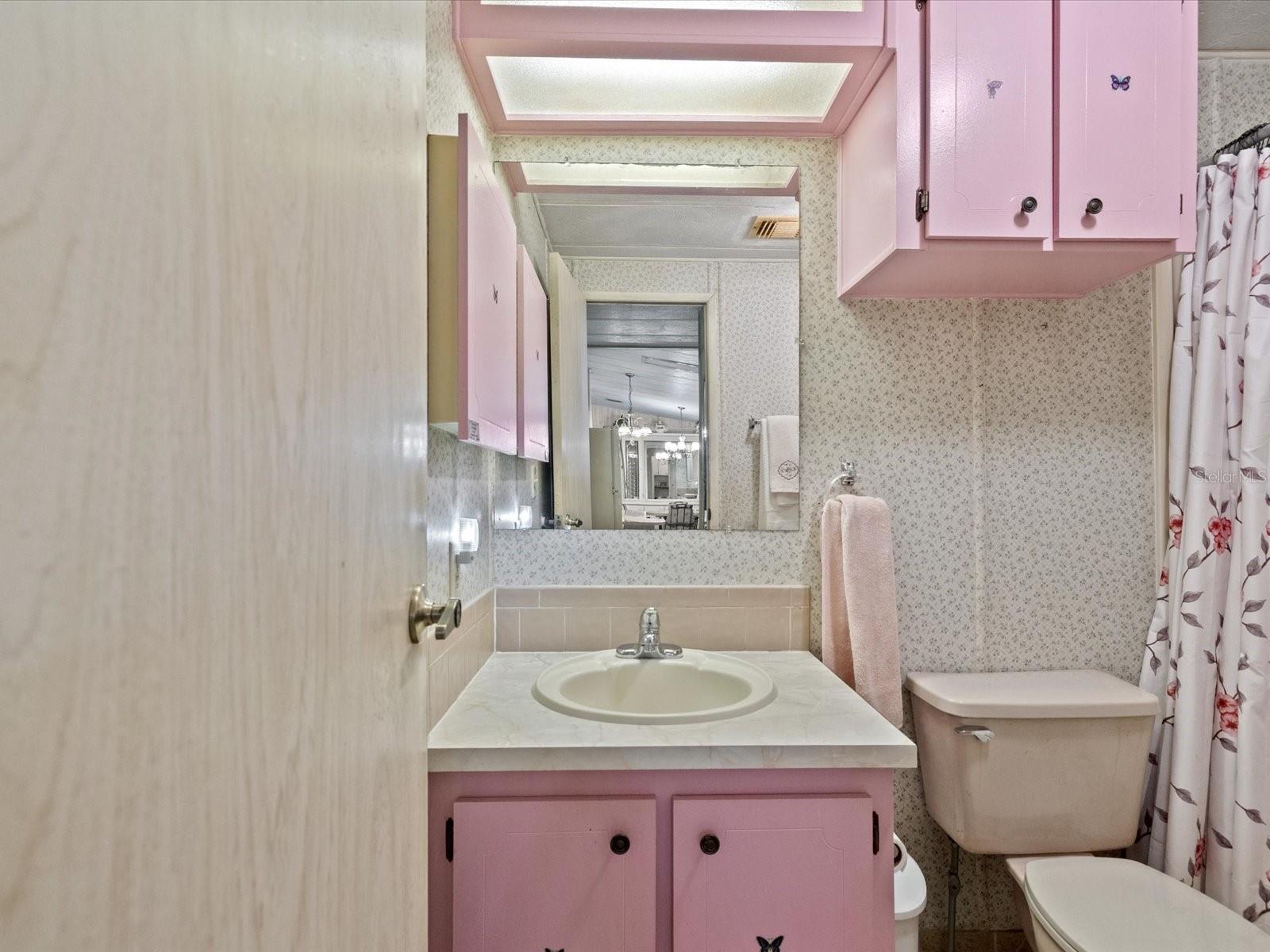 LEISURE HILLS - Residential