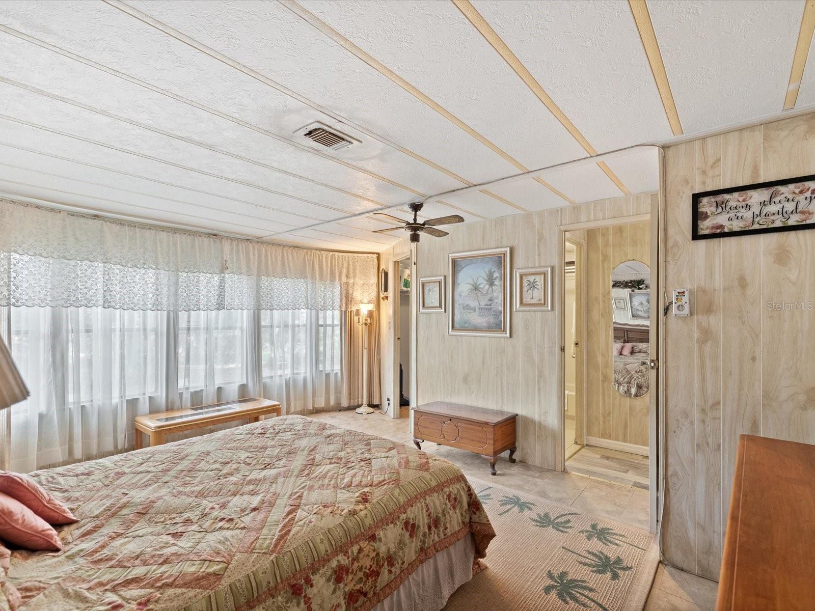 LEISURE HILLS - Residential