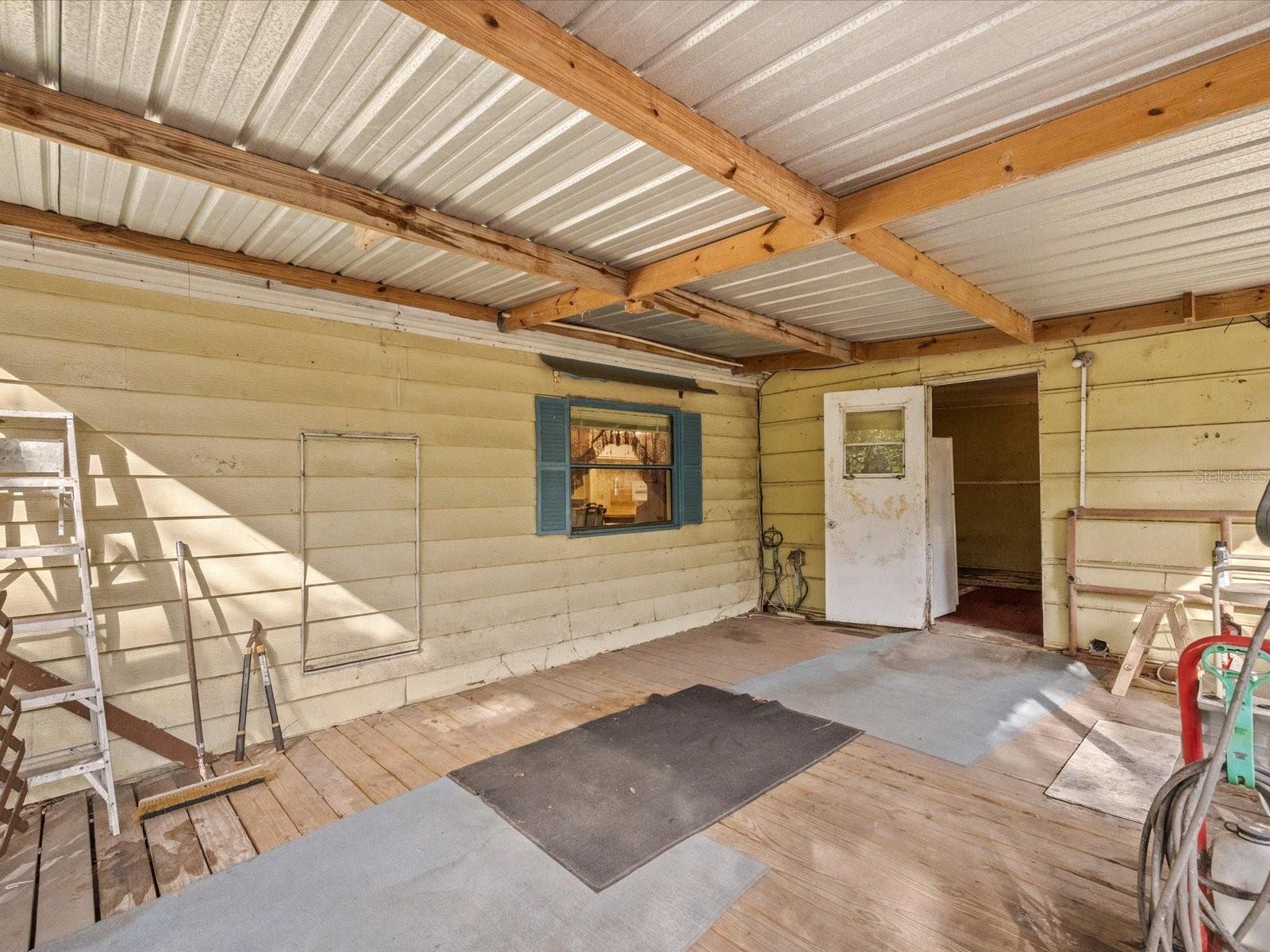 LEISURE HILLS - Residential