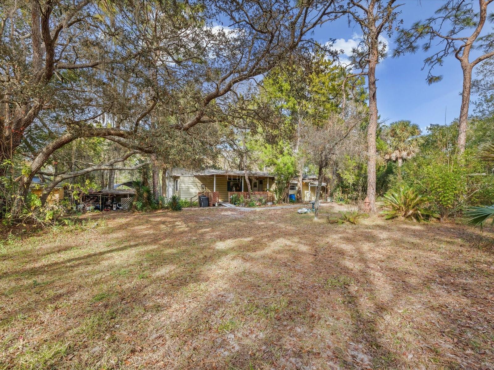 LEISURE HILLS - Residential