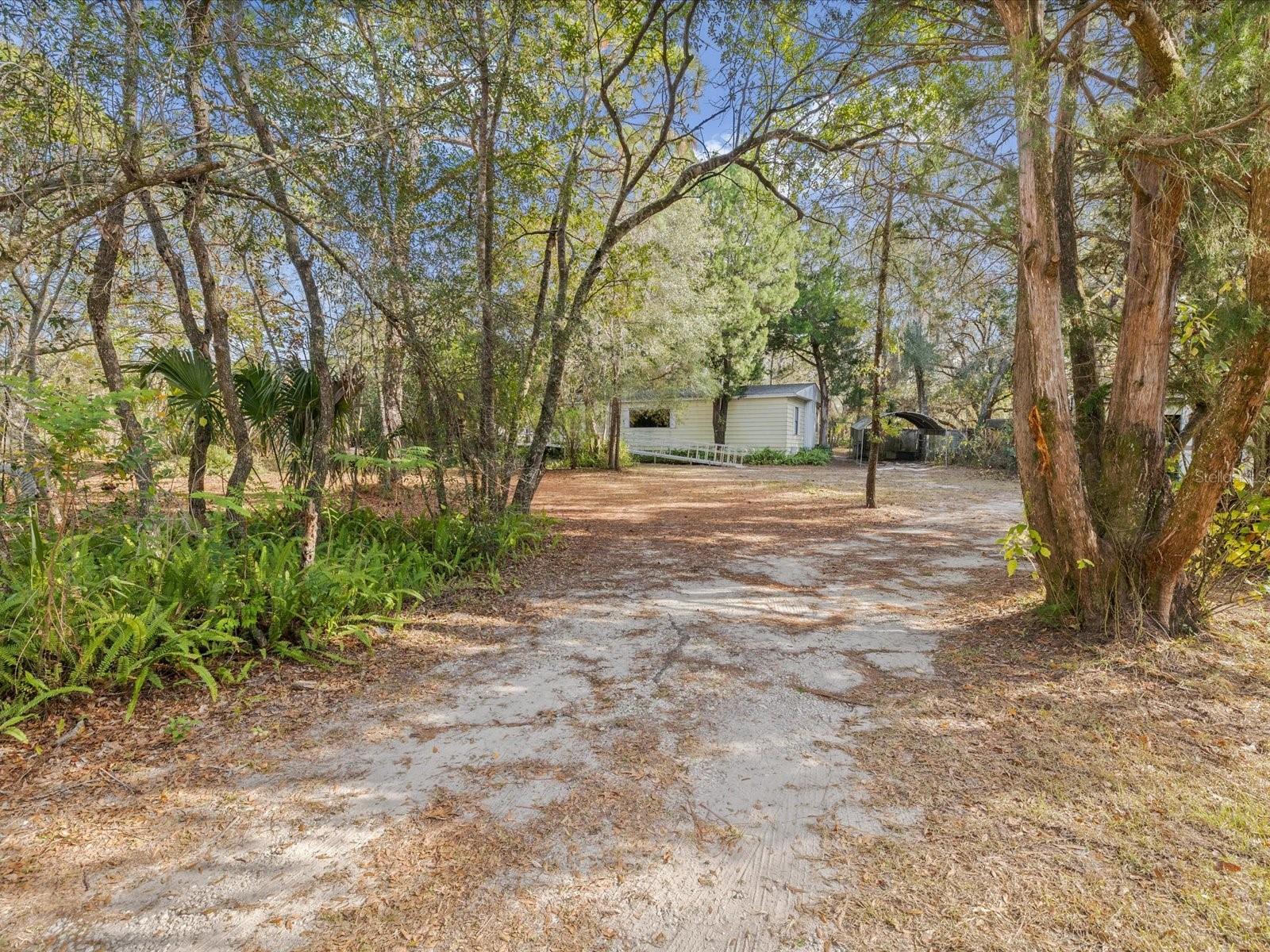 LEISURE HILLS - Residential