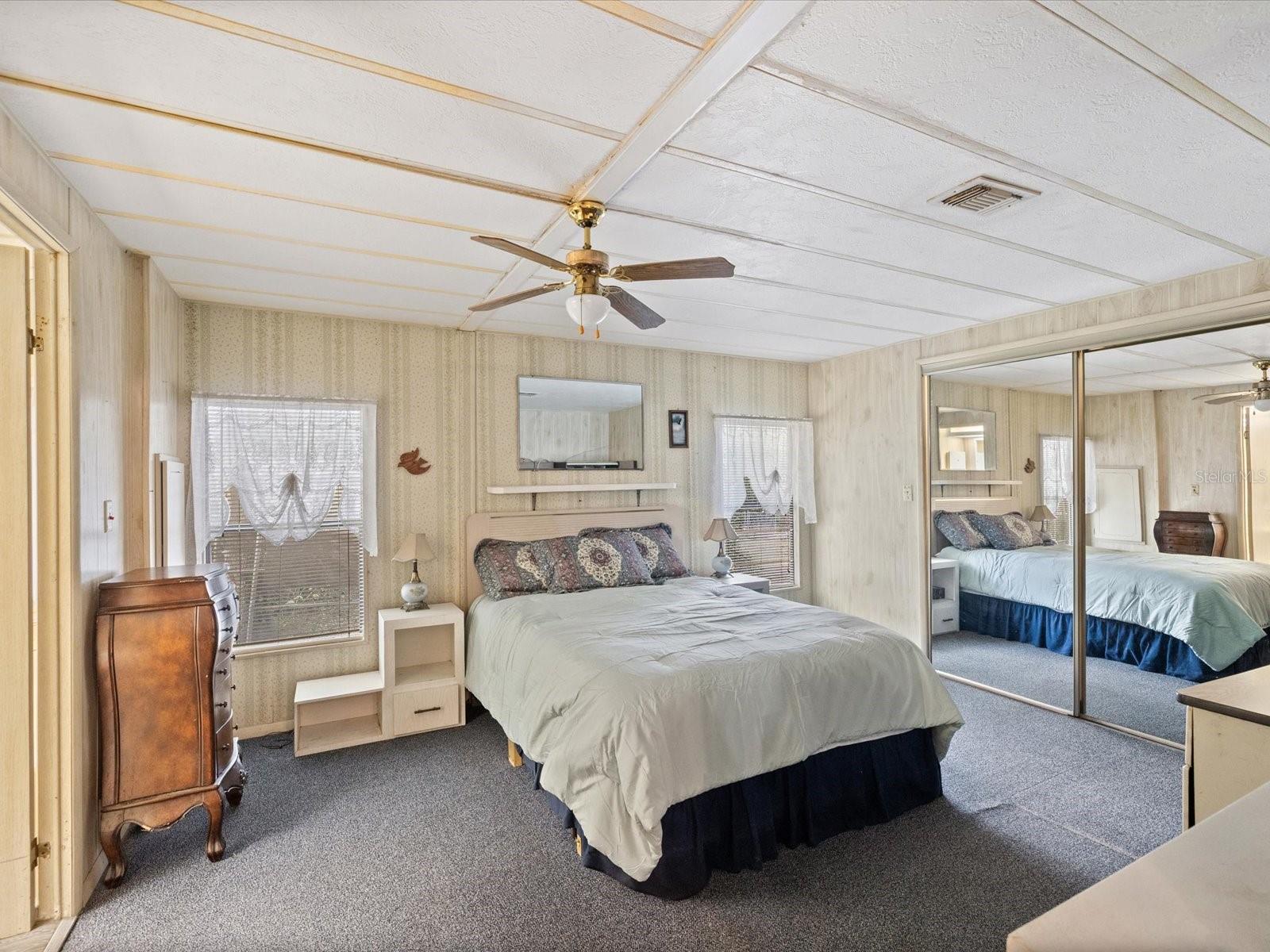 LEISURE HILLS - Residential