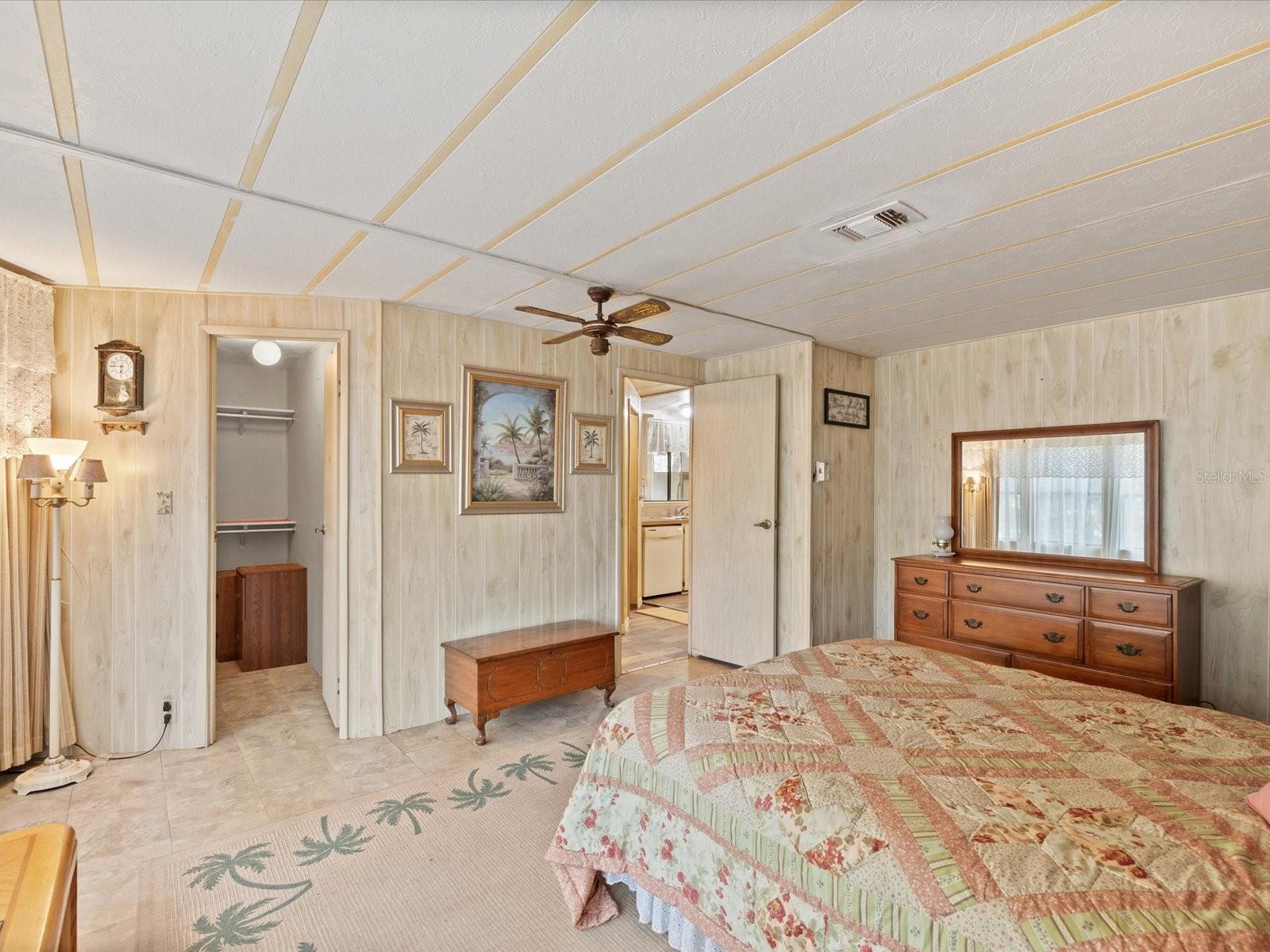 LEISURE HILLS - Residential