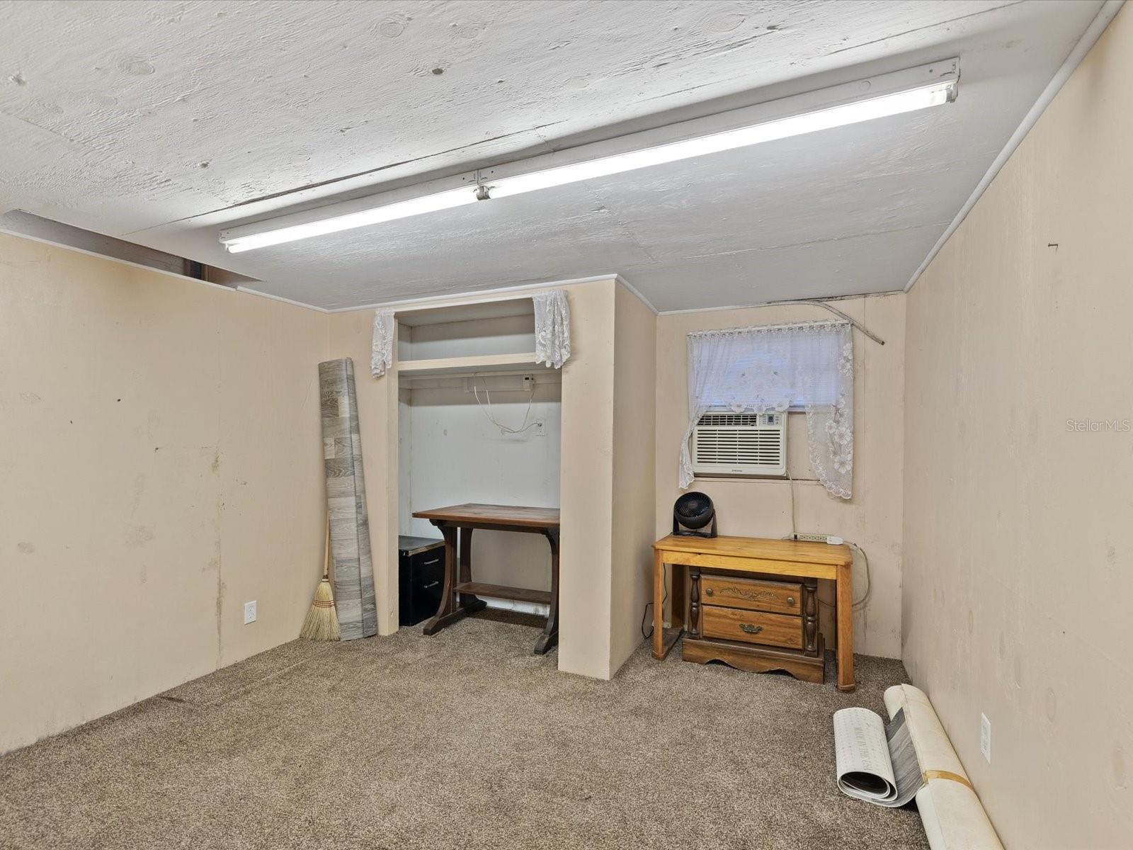 LEISURE HILLS - Residential