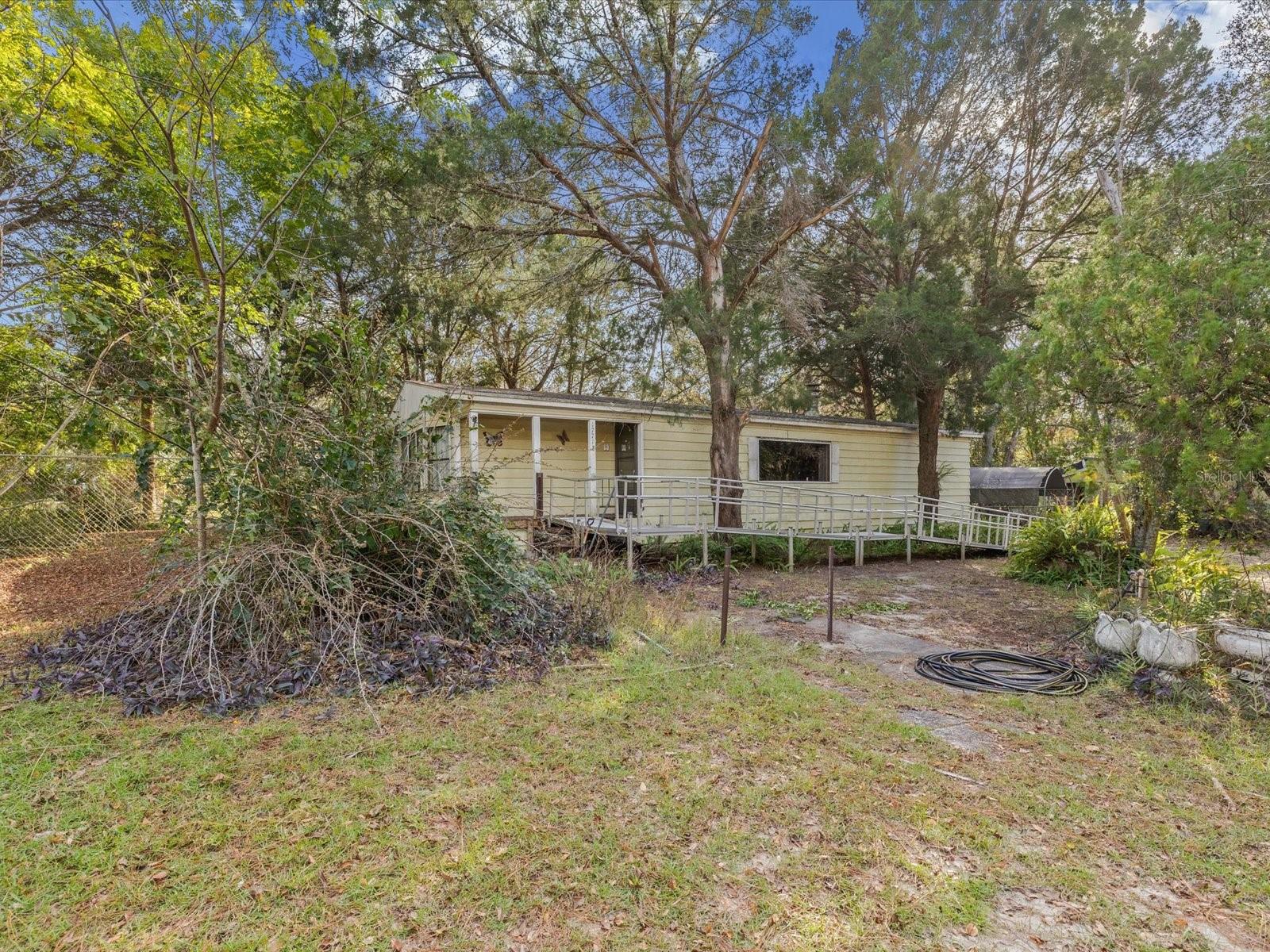 LEISURE HILLS - Residential