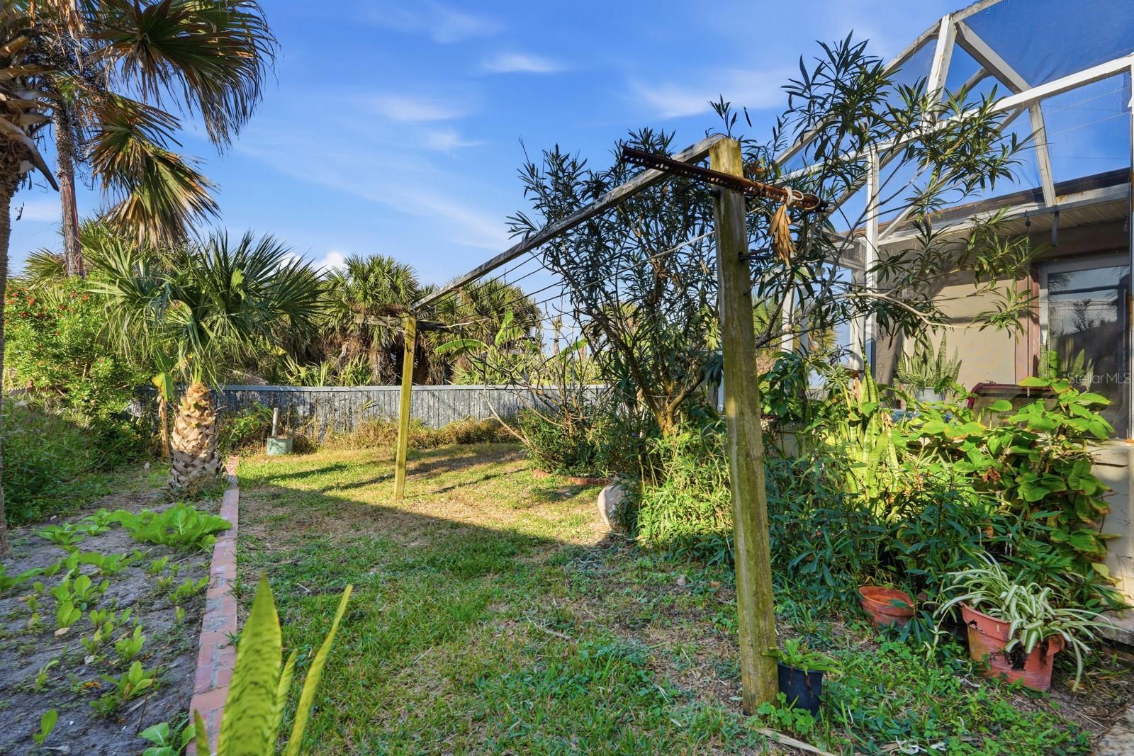 BEAU RIVAGE SHORES - Residential