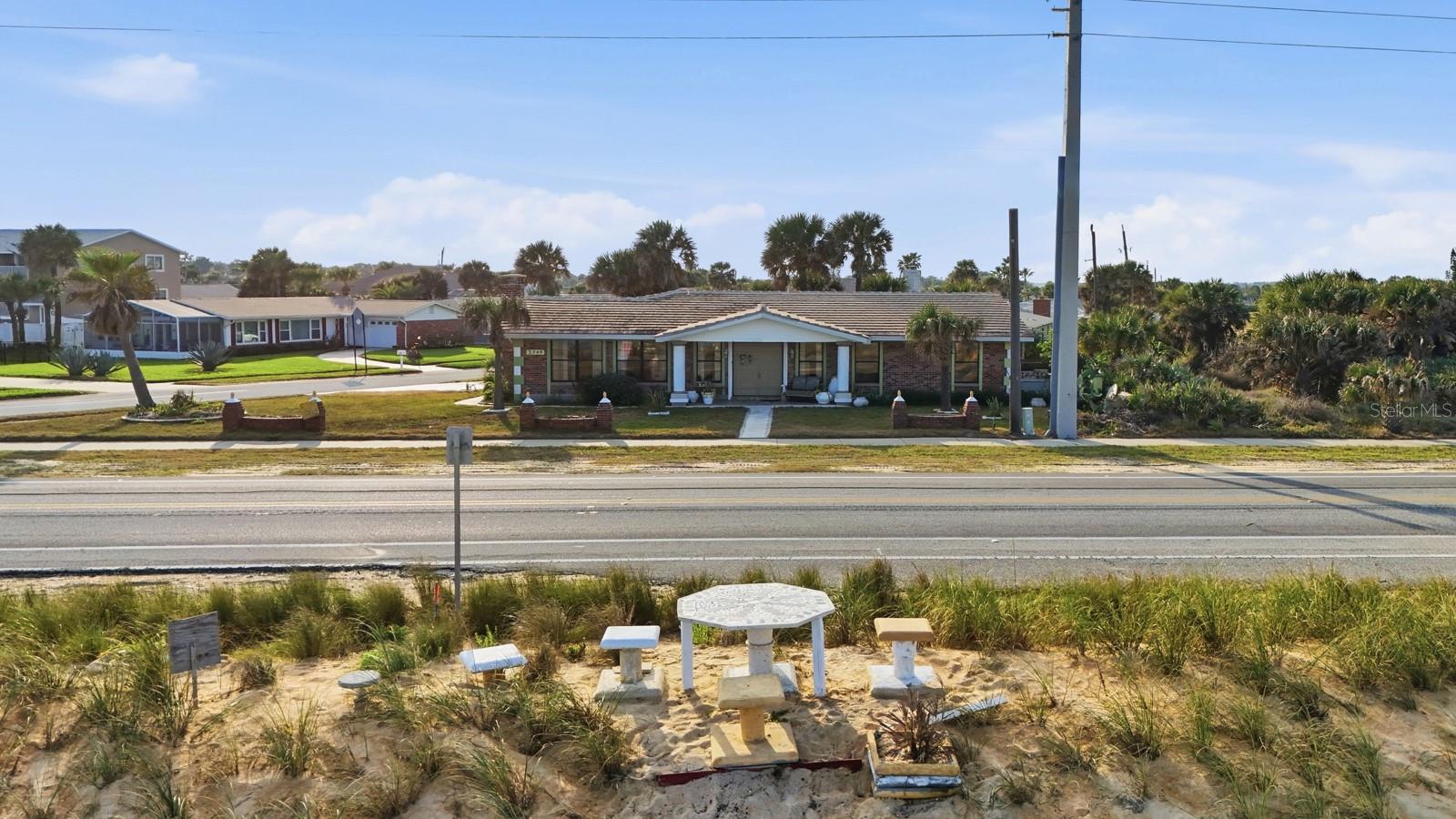 BEAU RIVAGE SHORES - Residential