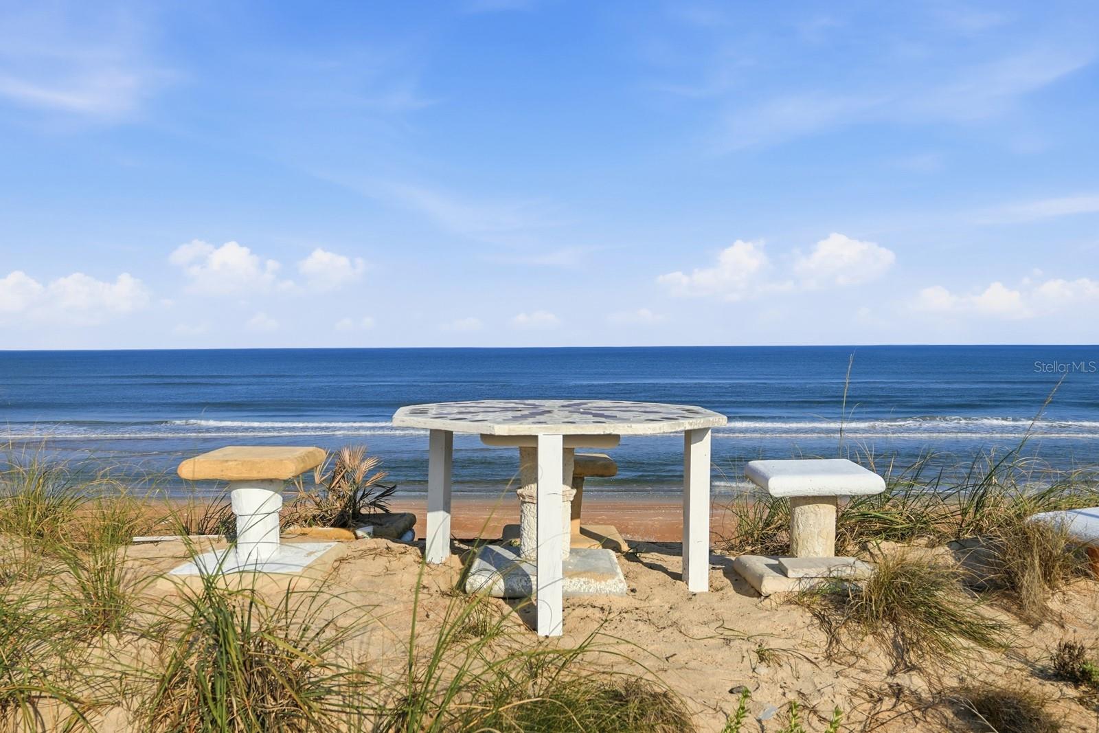 BEAU RIVAGE SHORES - Residential