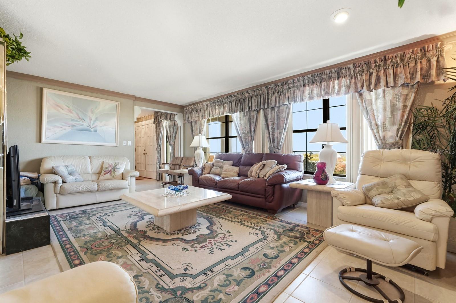 BEAU RIVAGE SHORES - Residential