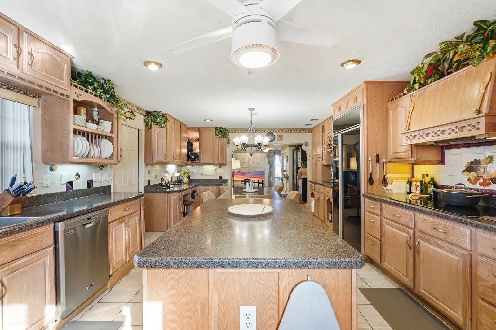 BEAU RIVAGE SHORES - Residential