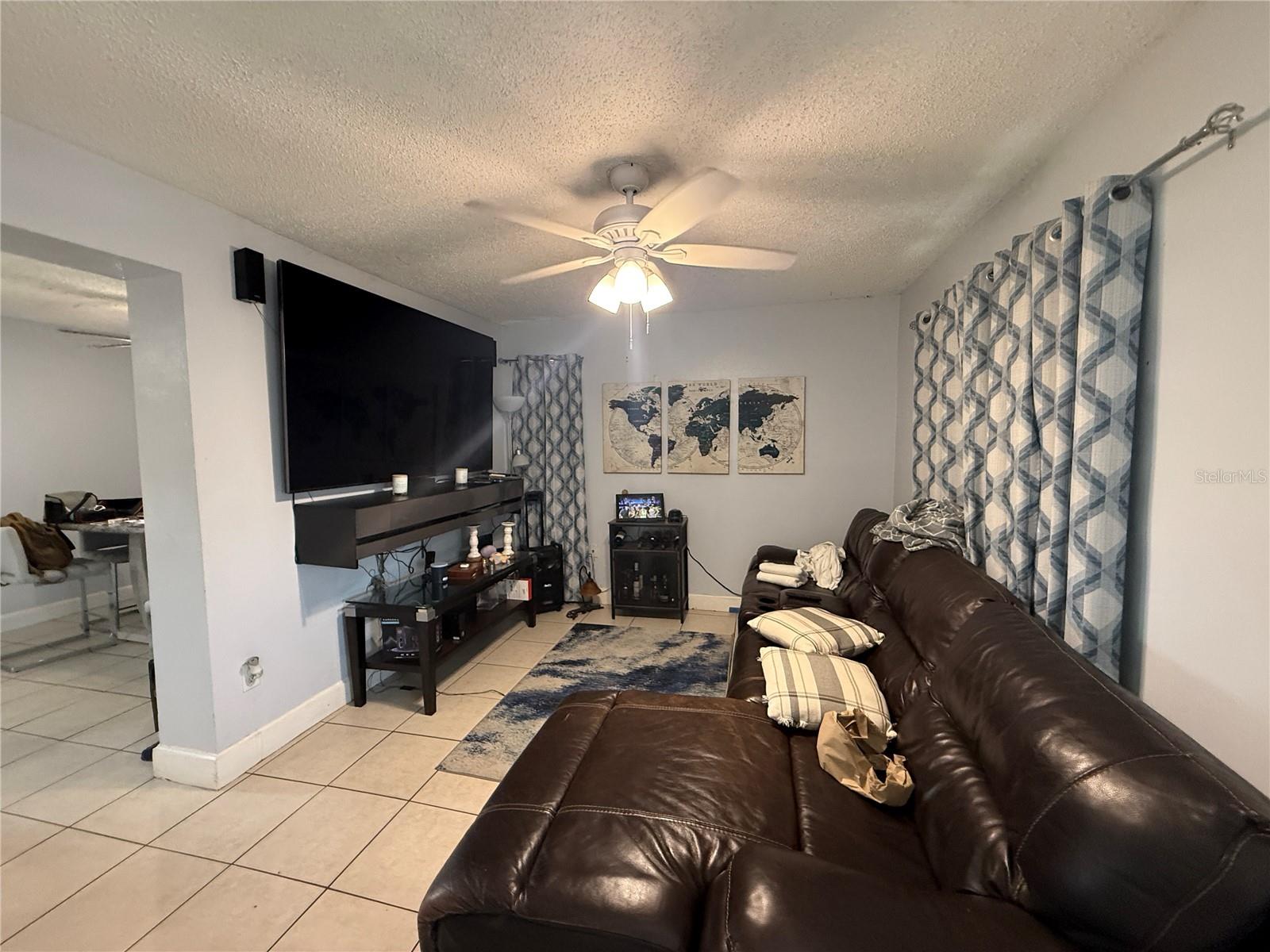 SUNSHINE GARDENS 1ST ADD - Residential
