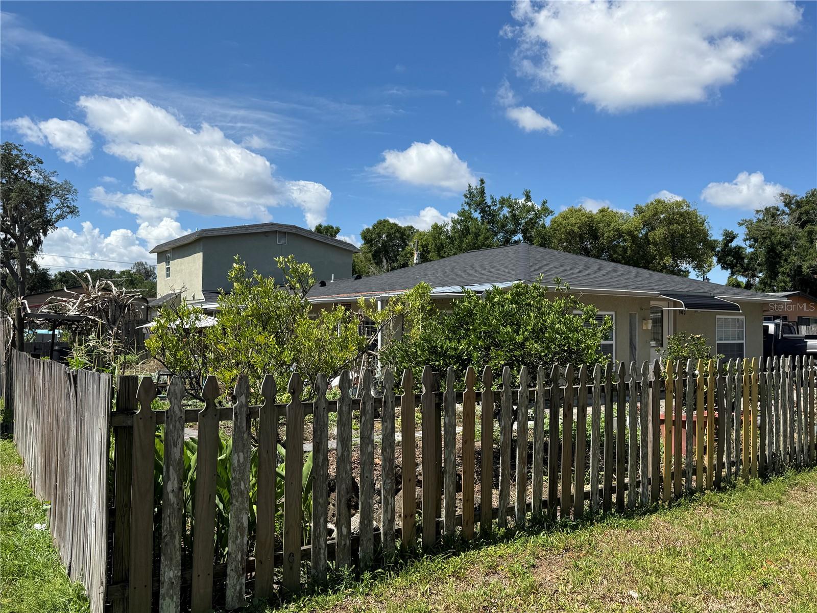 SUNSHINE GARDENS 1ST ADD - Residential