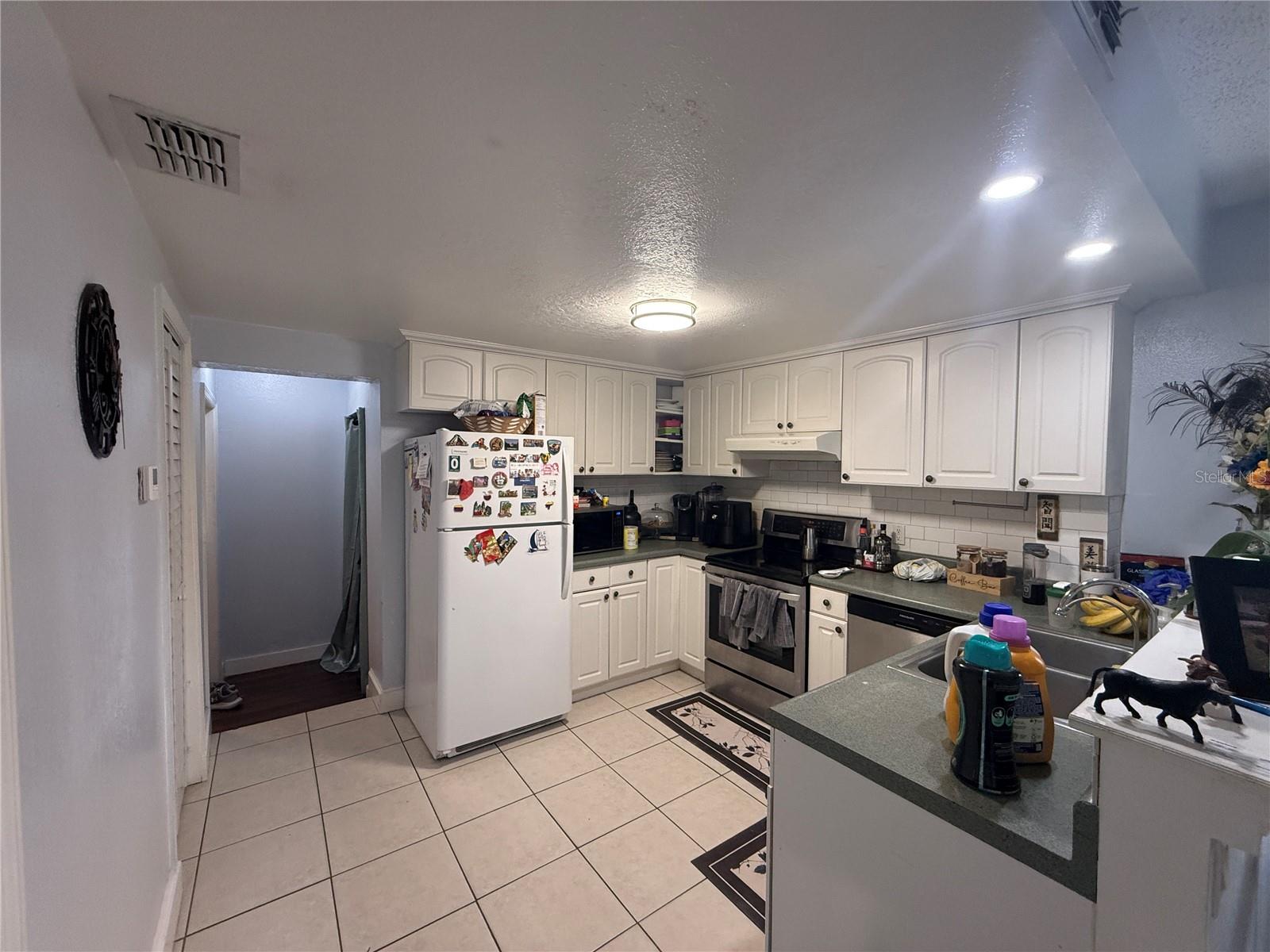 SUNSHINE GARDENS 1ST ADD - Residential