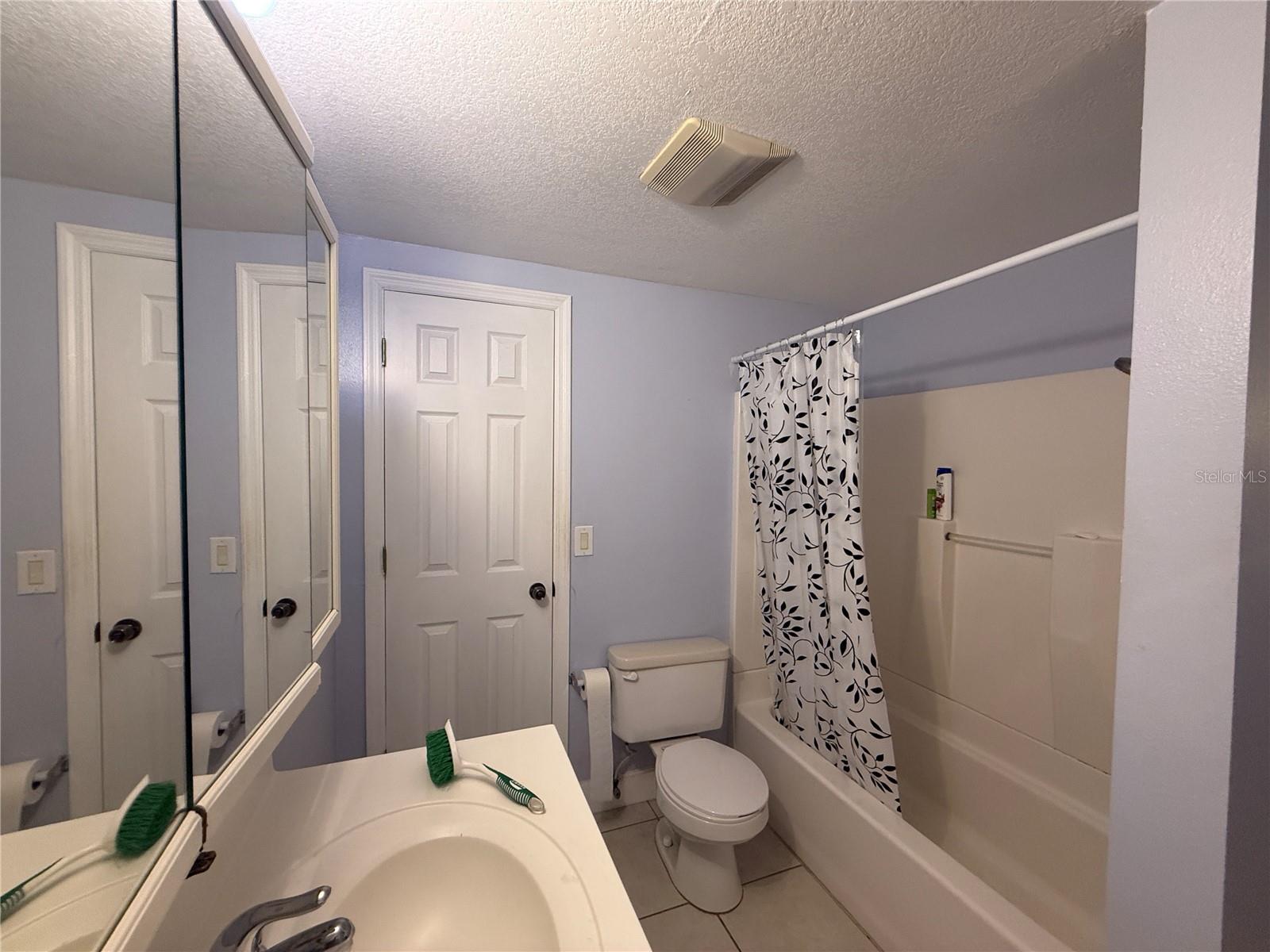 SUNSHINE GARDENS 1ST ADD - Residential