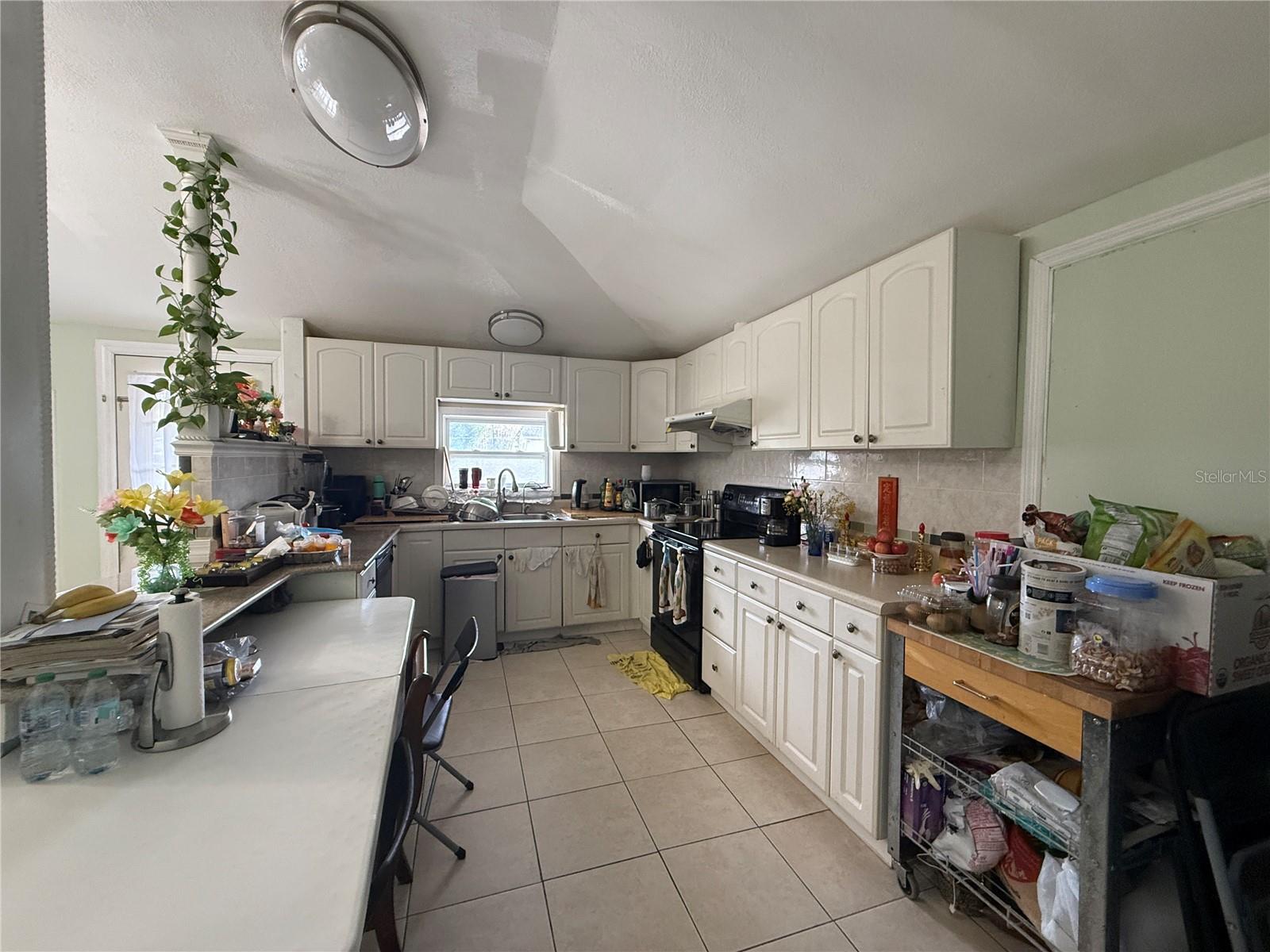 SUNSHINE GARDENS 1ST ADD - Residential