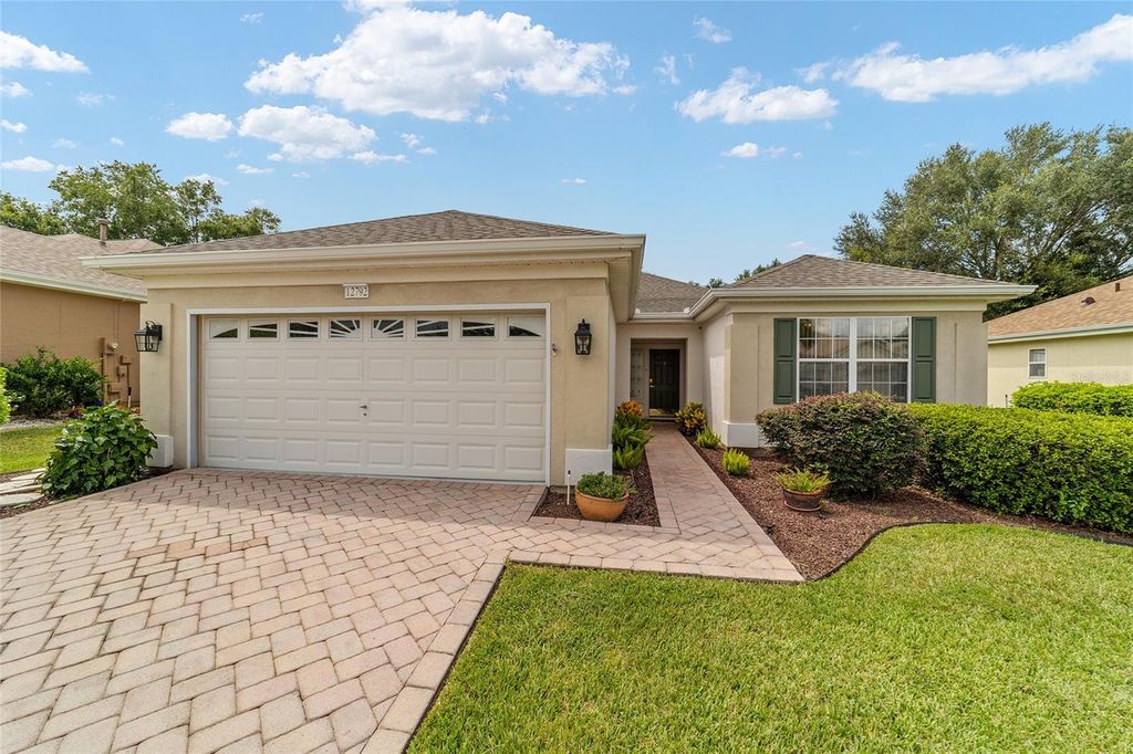 Photo of 12792 SE 90th Court Road, Summerfield, FL 34491 (MLS # OM708454)