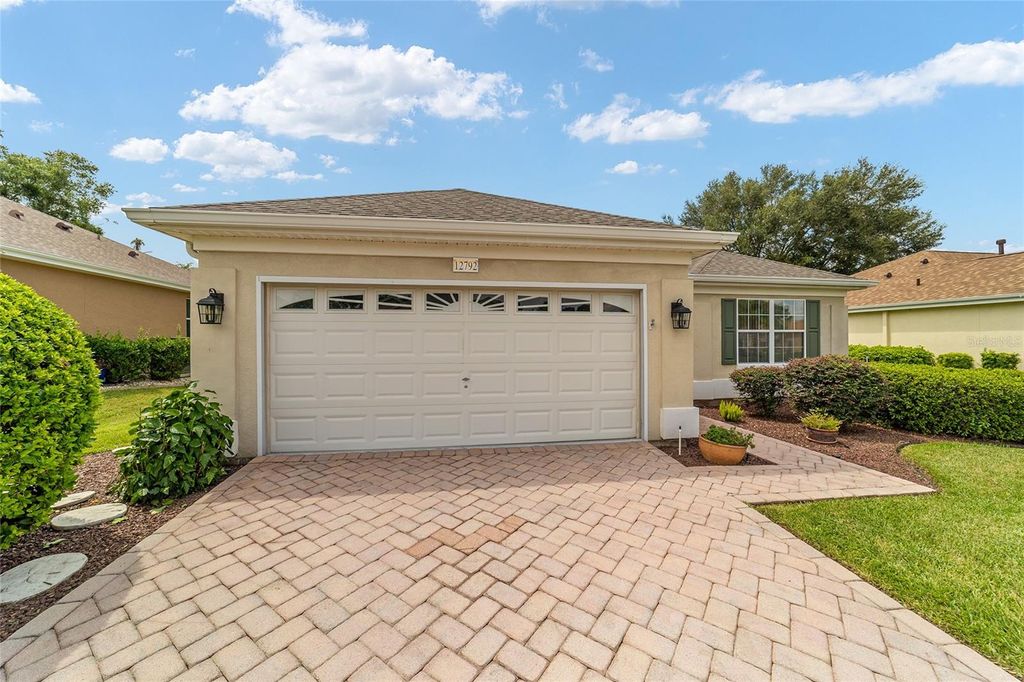 Photo of 12792 SE 90th Court Road, Summerfield, FL 34491 (MLS # OM708454)