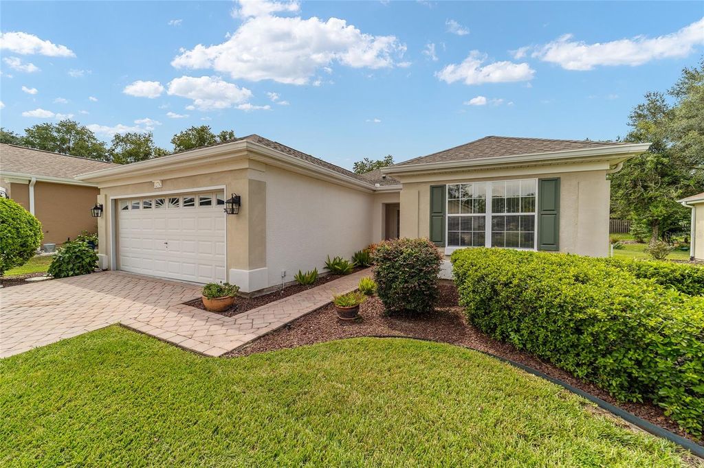 Photo of 12792 SE 90th Court Road, Summerfield, FL 34491 (MLS # OM708454)